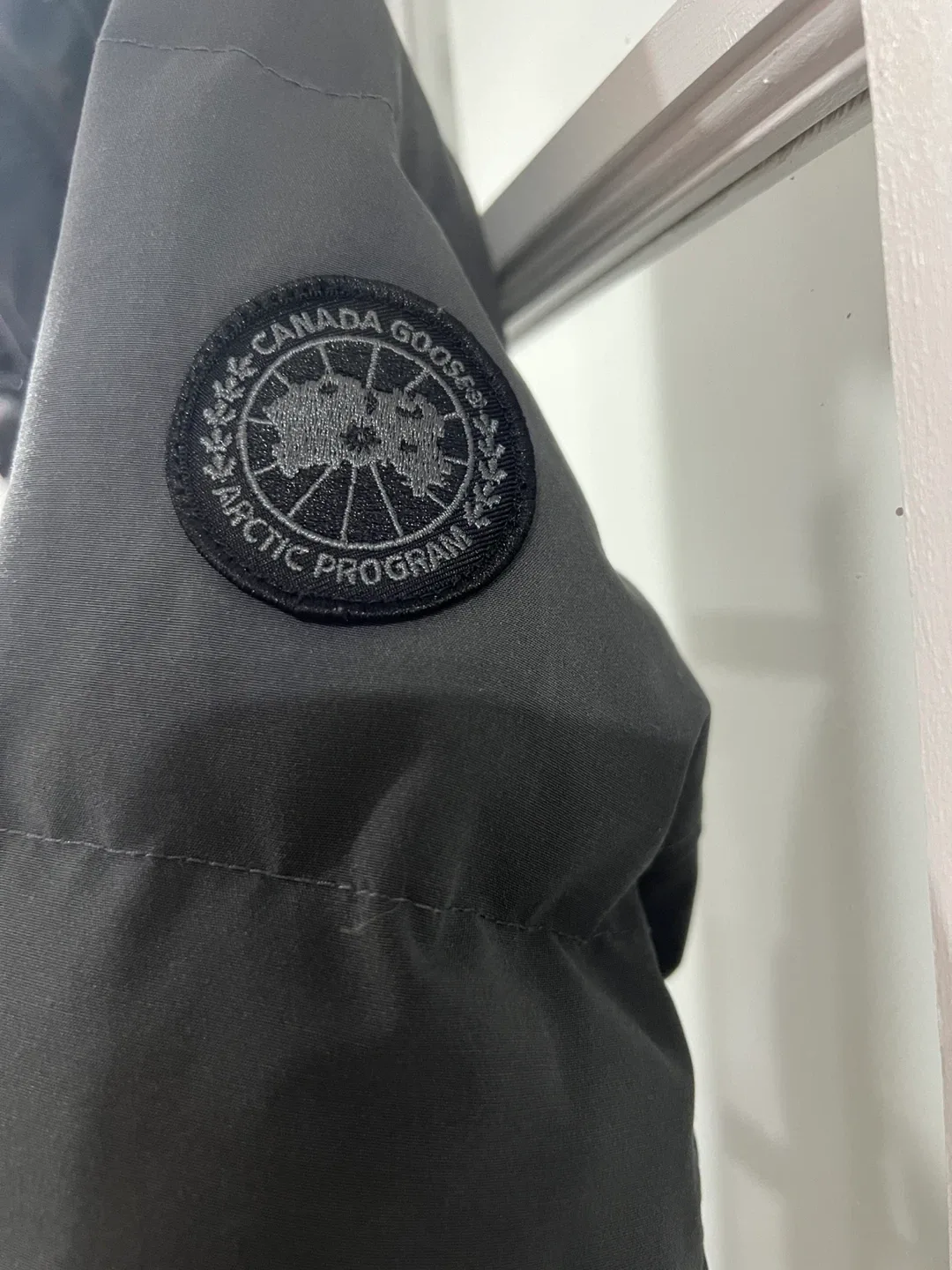 Canada Goose Shelburne Parka Heritage image indicator(4)