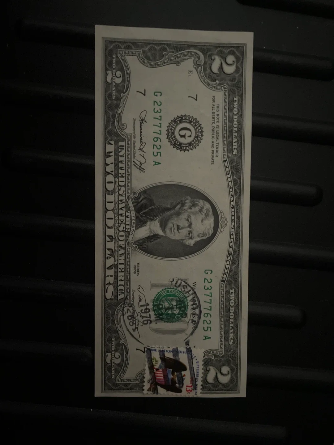 1976 $2 Bill - Stamp 1st Day of Issue- Bicentennial-4/13/76 image indicator(2)