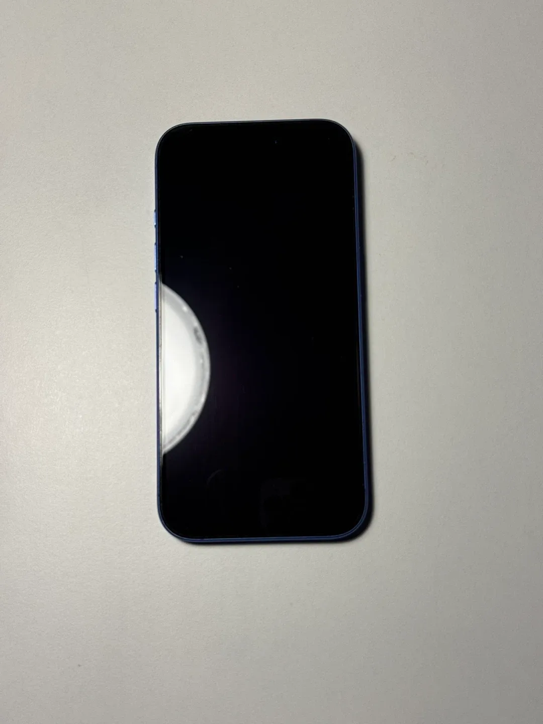 iPhone 16 - Ultramarine Blue image indicator(4)