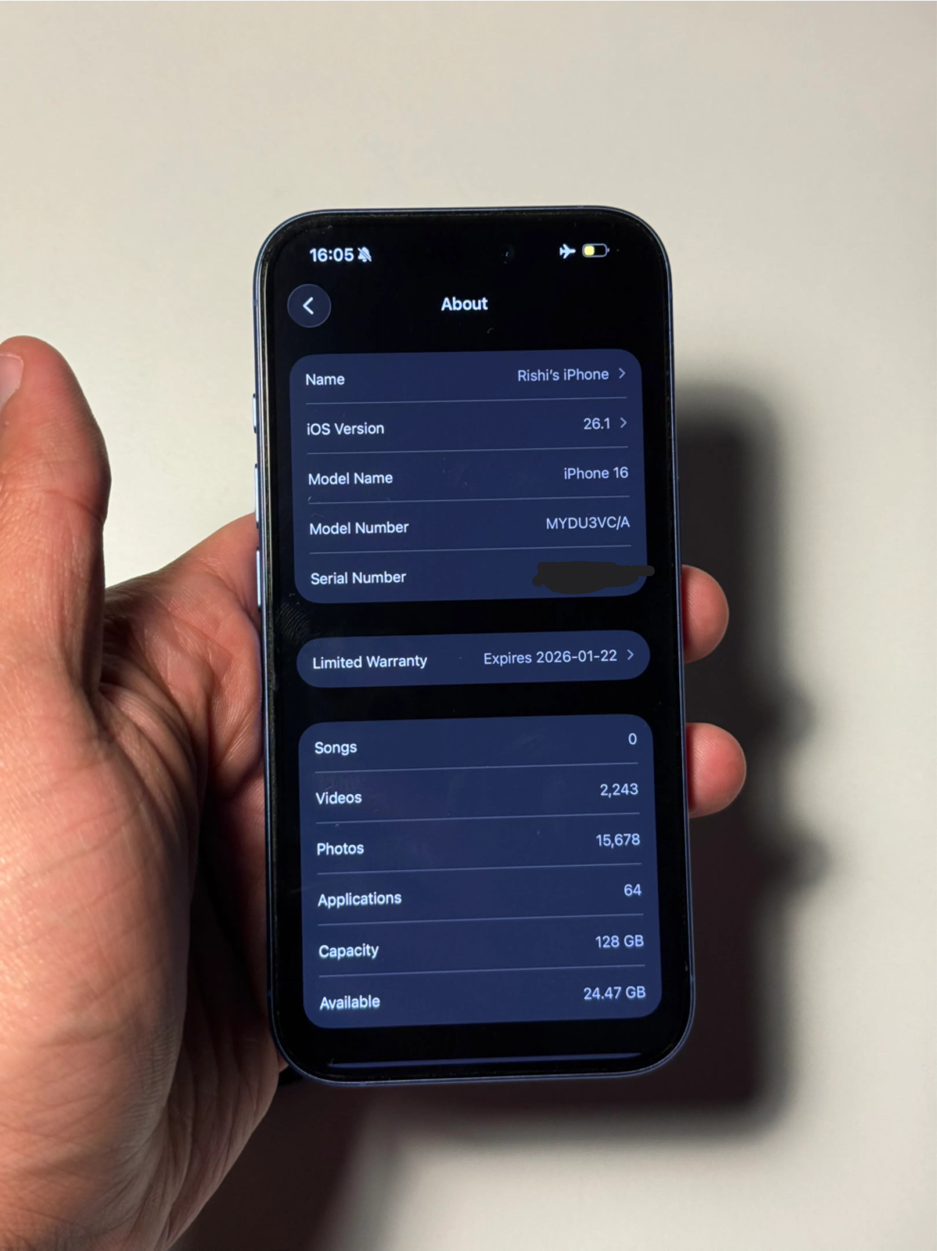 iPhone 16 - Ultramarine Blue image indicator(9)
