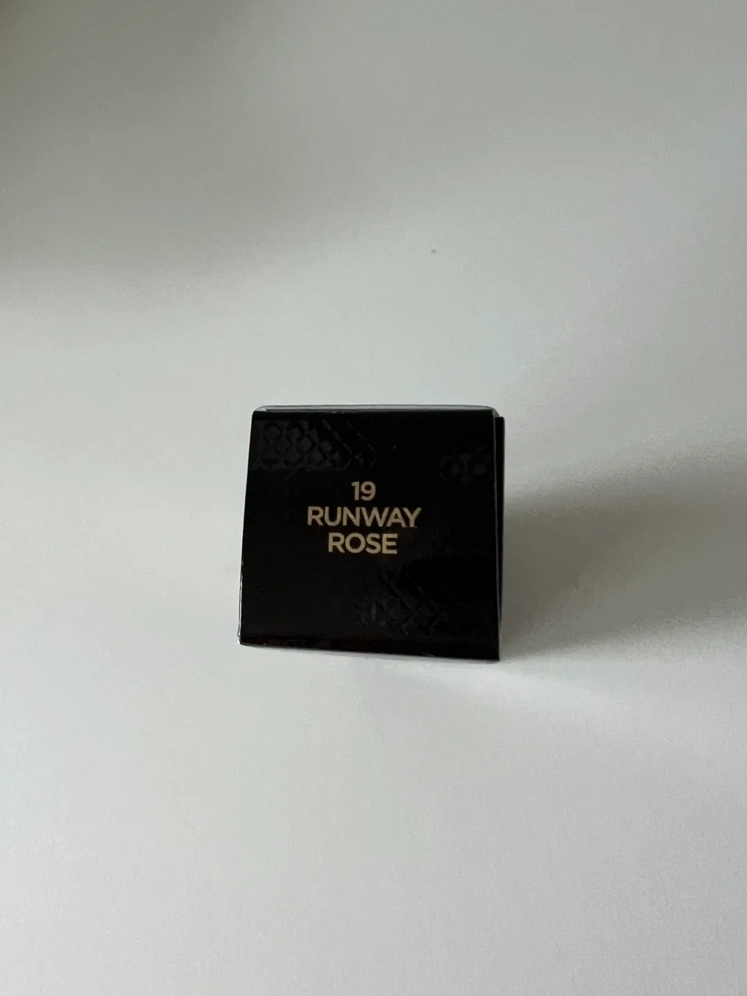 Mini Tom Ford Runway Rose 19 Lip Color image indicator(2)