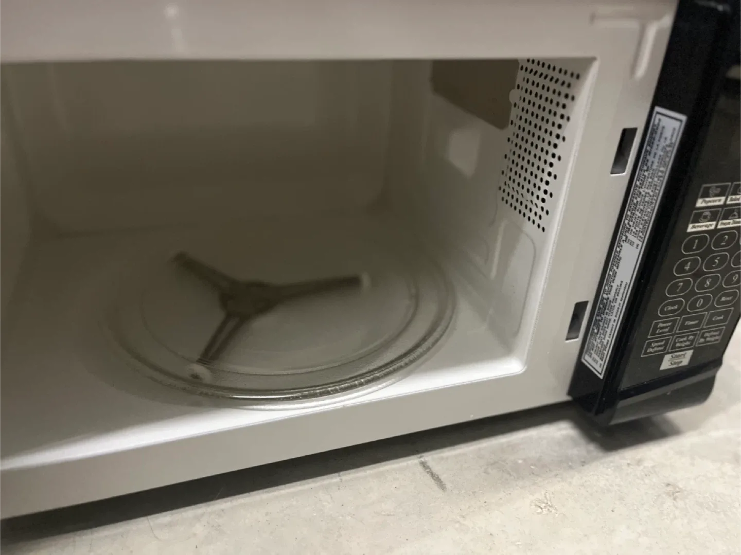 Danby Microwave Oven image indicator(2)