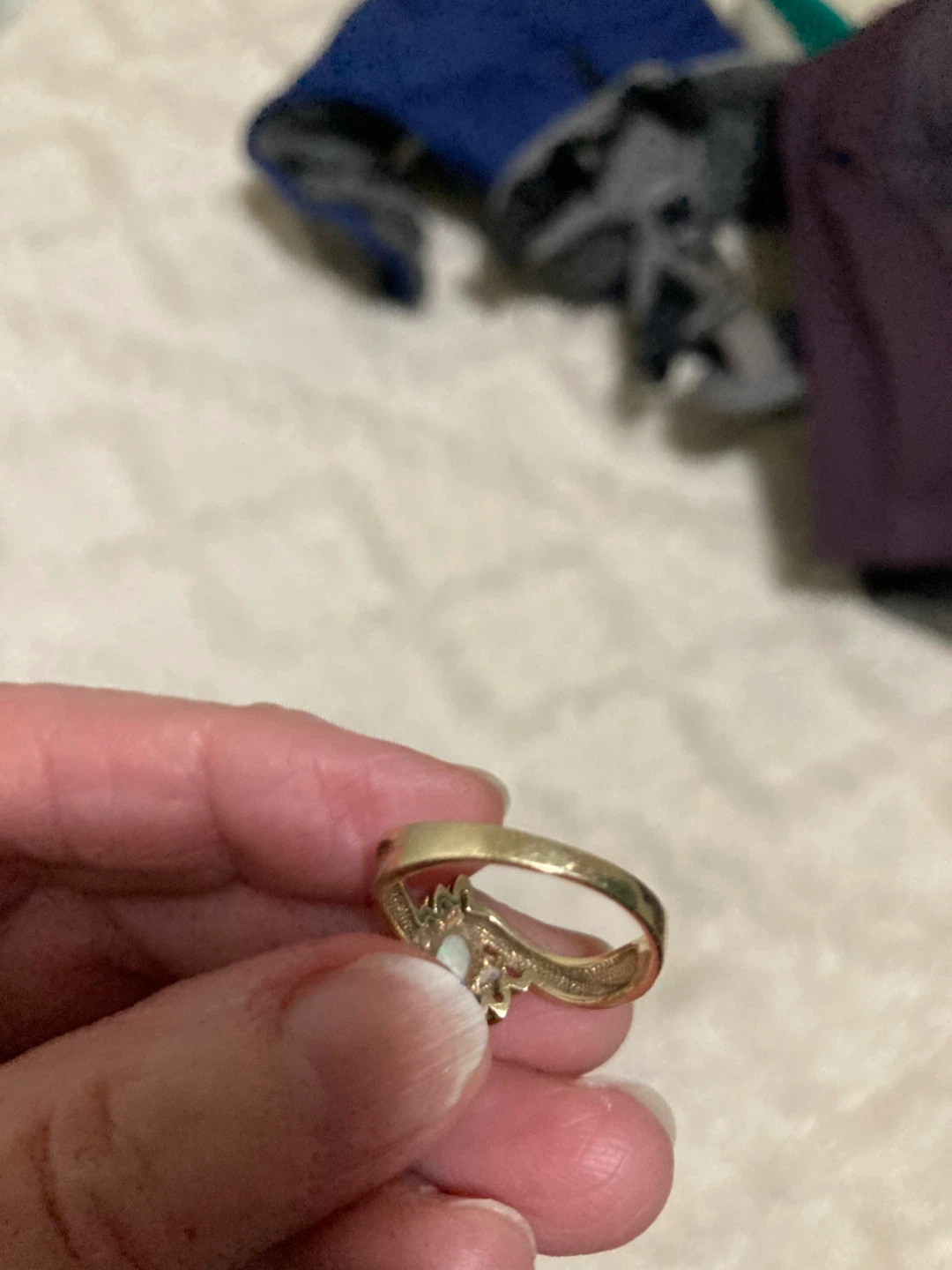 Vintage Gold Ring with Opal Stone