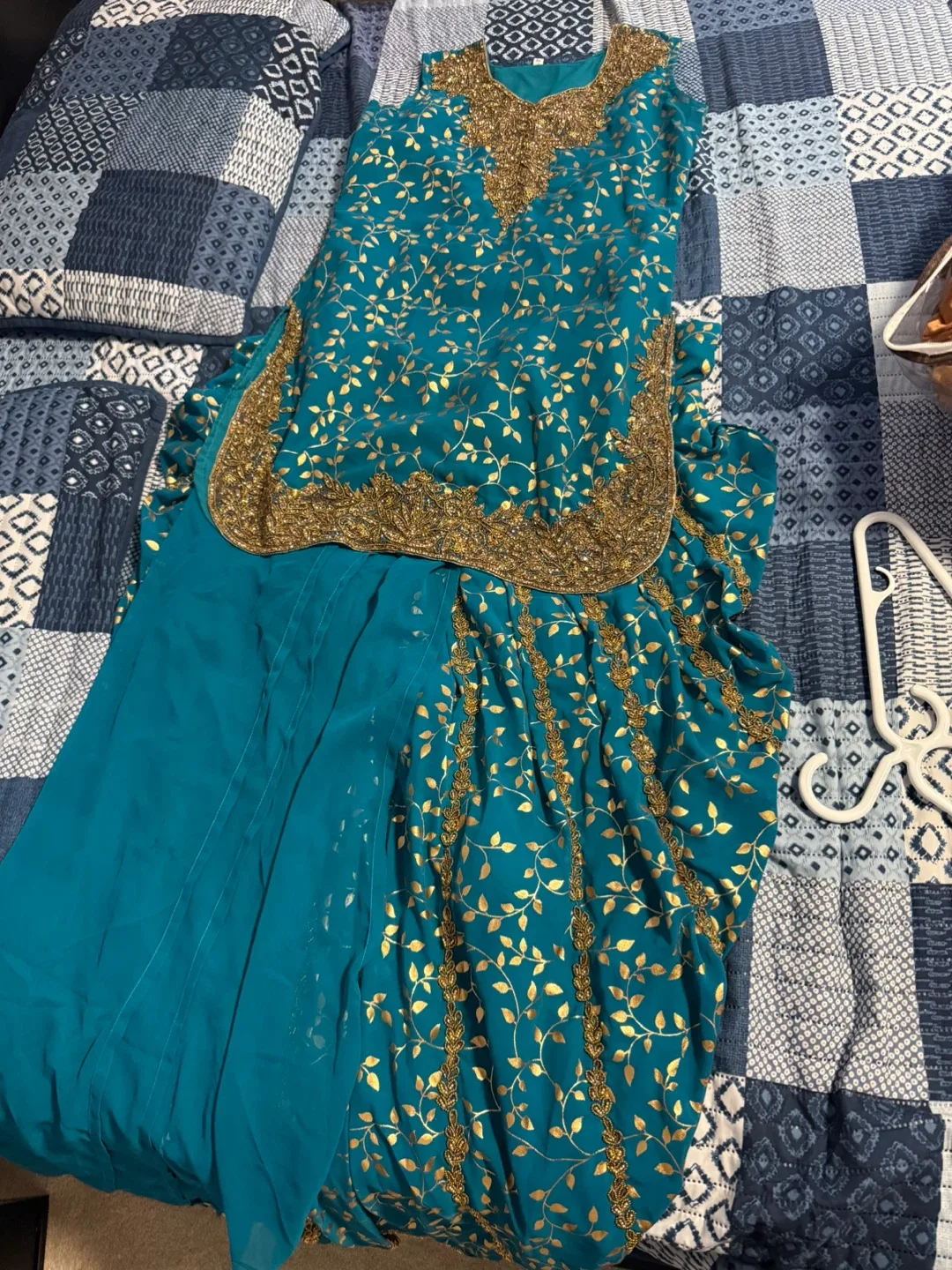 Teal & Gold Embroidered Salwar Kameez Suit image indicator(3)
