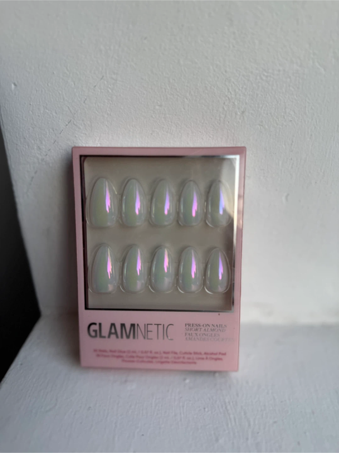 Glamnetic Short Almond Press-On Nails