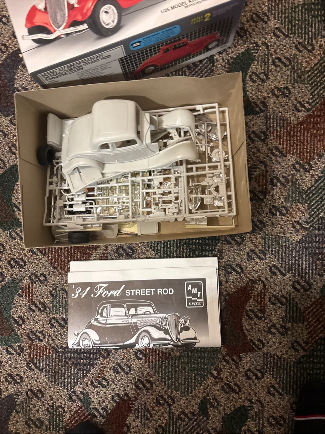 AMT '34 Ford Street Rod 1/25 Model Kit - photo 5