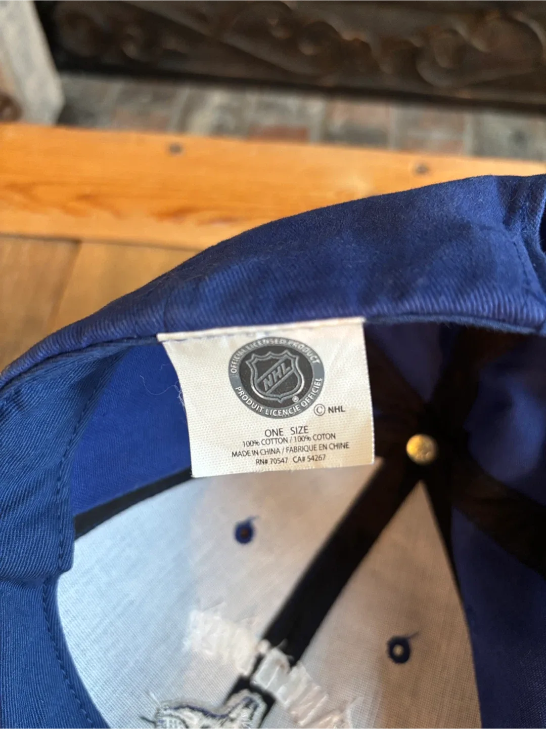 🎉  Vancouver Canucks “Fan Favourite “ Baseball Hat - One Size 🎉 image indicator(6)