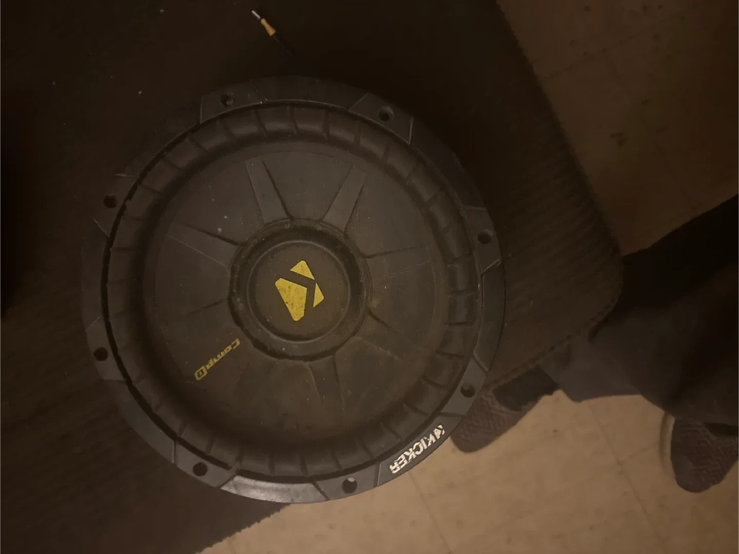 Base speakers for vehicle