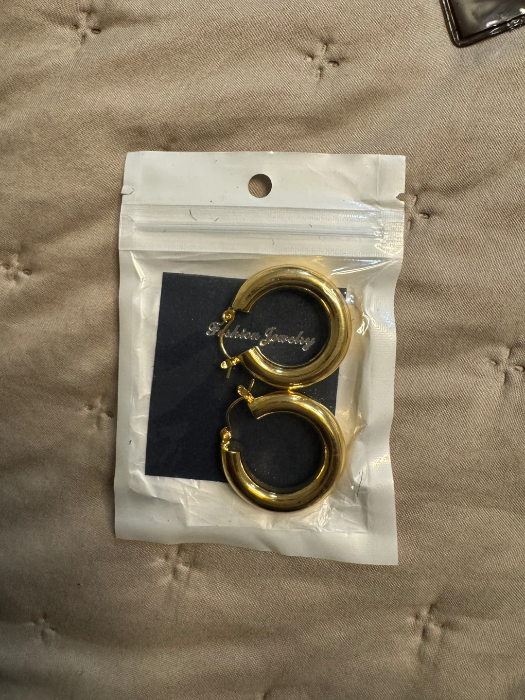 Gold Hoop Earrings - Fashion Jewelry - photo 2