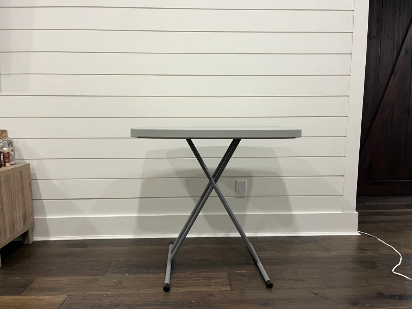 Folding Table - Compact & Portable image indicator(6)