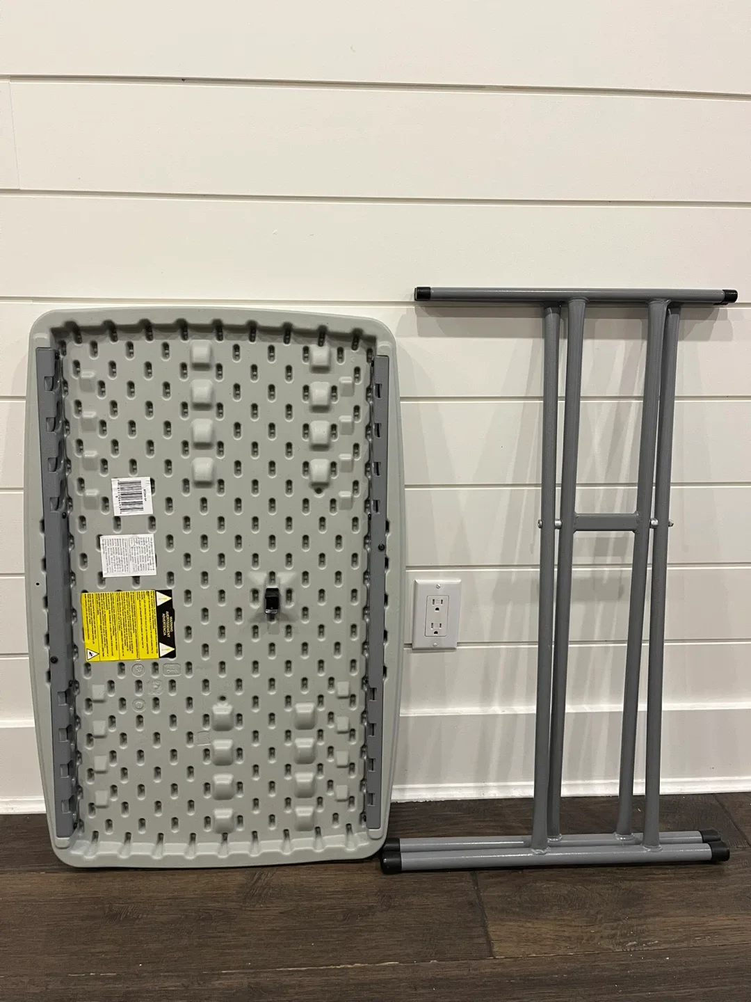 Folding Table - Compact & Portable image indicator(2)