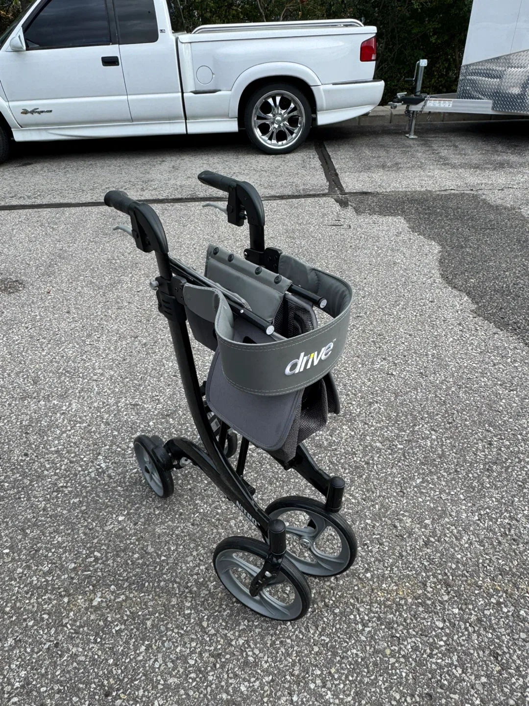 Drive medical nitro Walker rollator image indicator(2)
