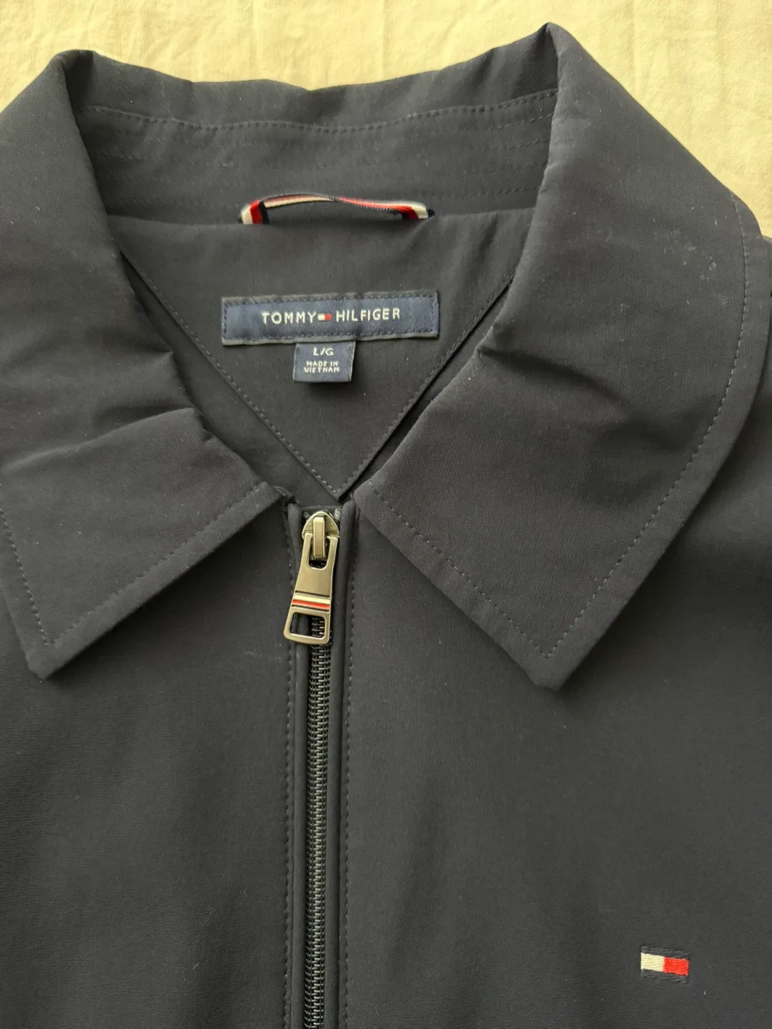 Tommy Hilfiger Lightweight Microtwill Navy Blue Jacket - Size L image indicator(3)