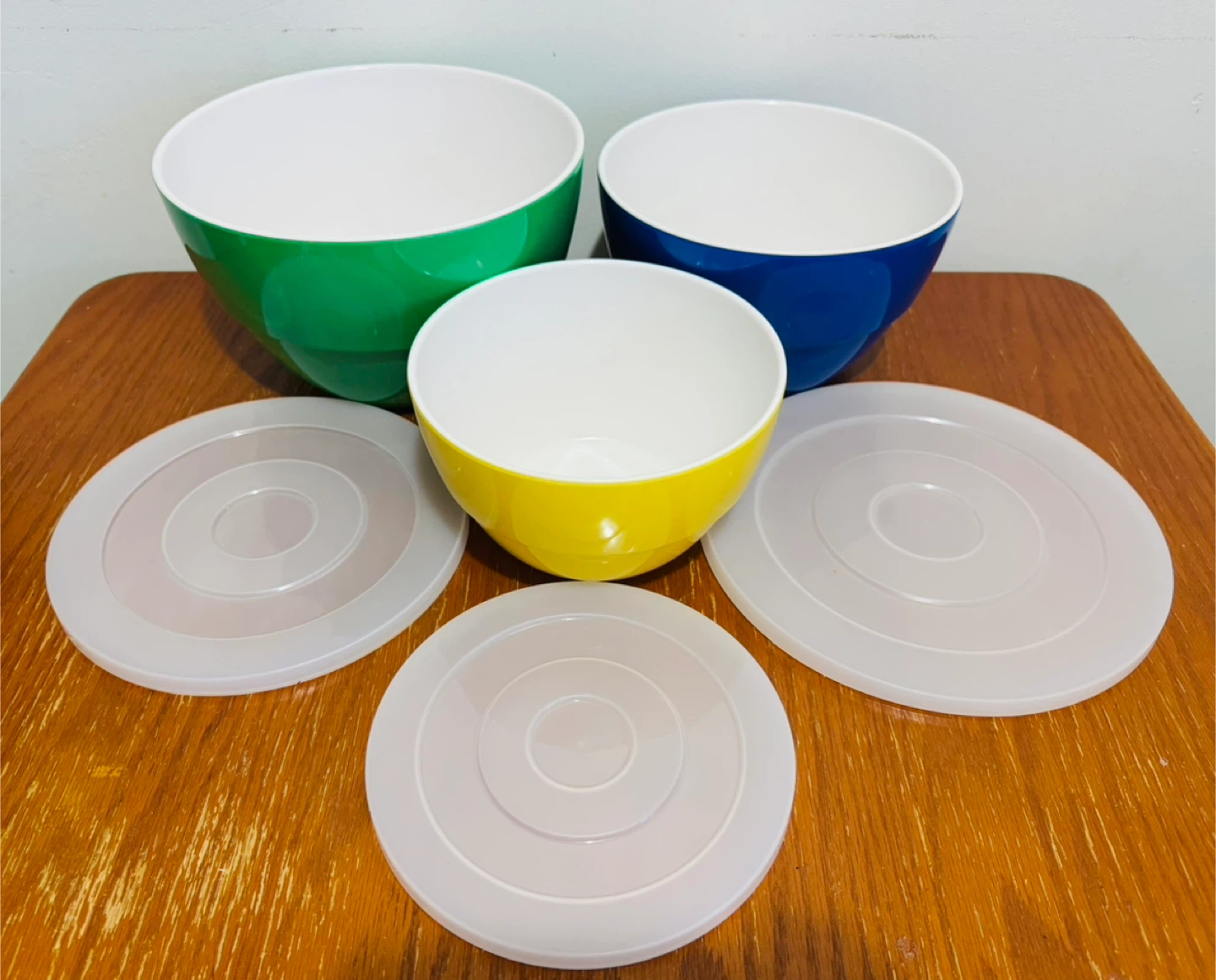 Vintage Mixing Bowls with Lids - Set of 3