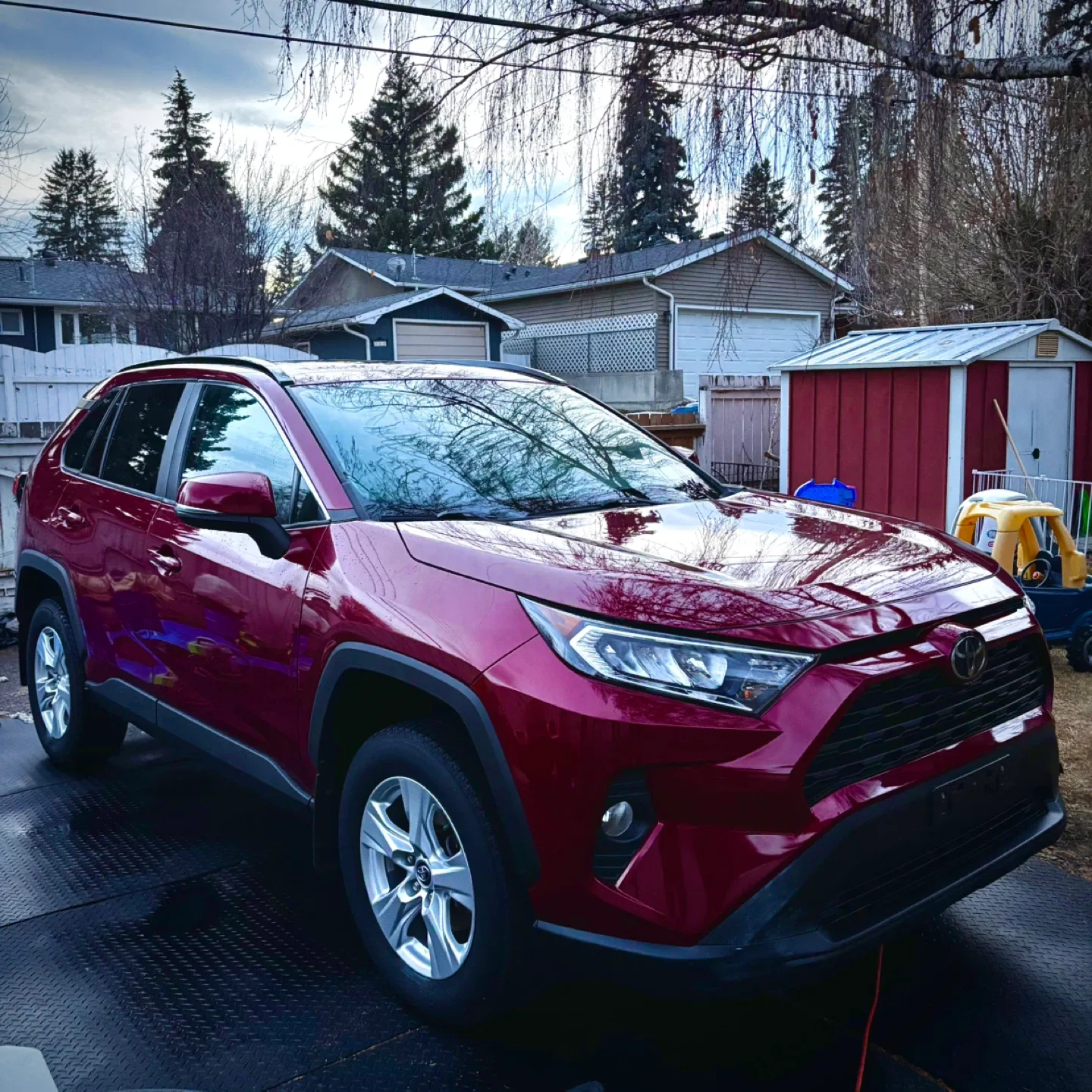 2020 Toyota RAV4 XLE – 116,000 km (Excellent Condition)
