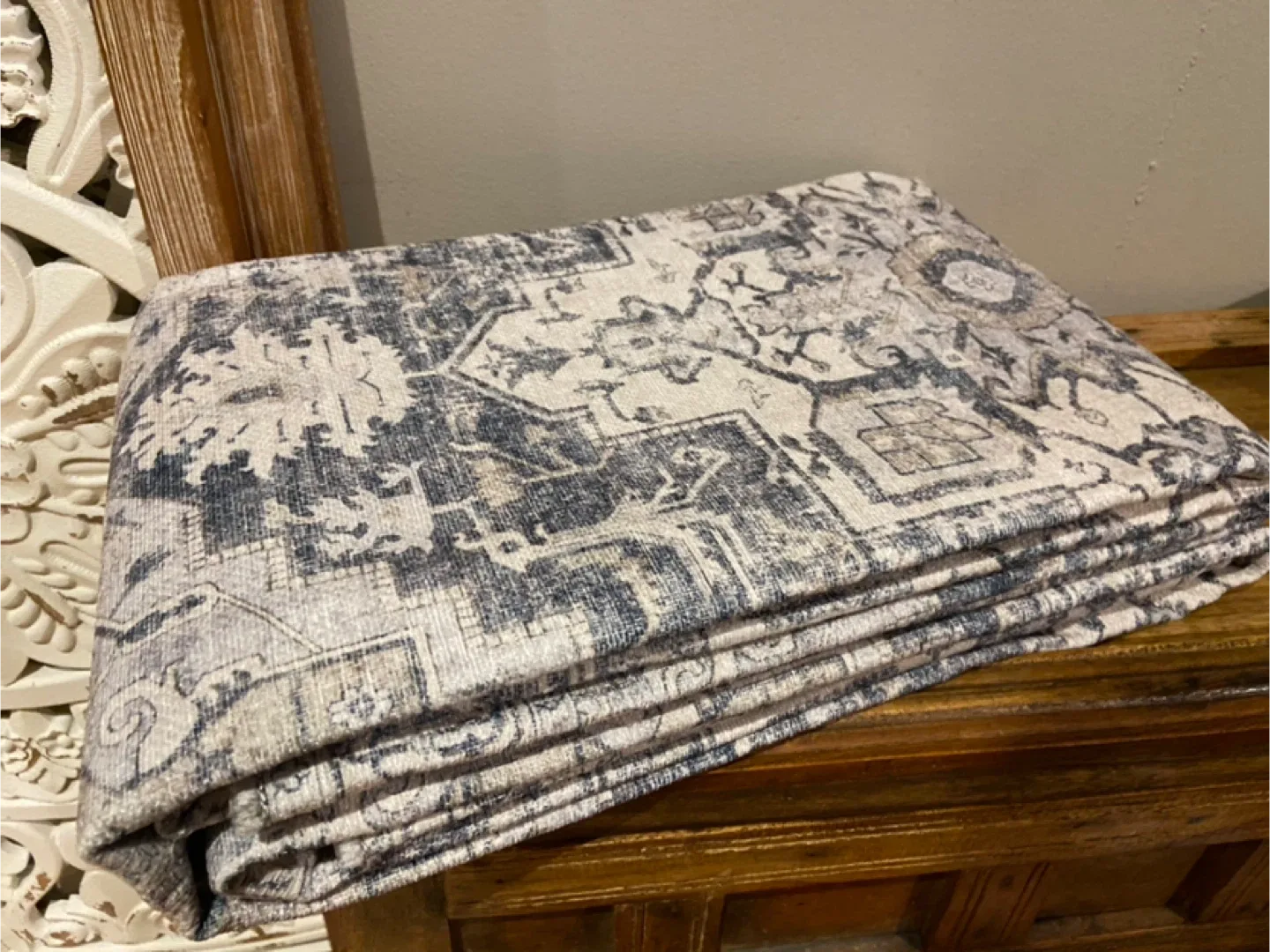 New 2x10 Runner Rug Washable Vintage Grey image indicator(5)