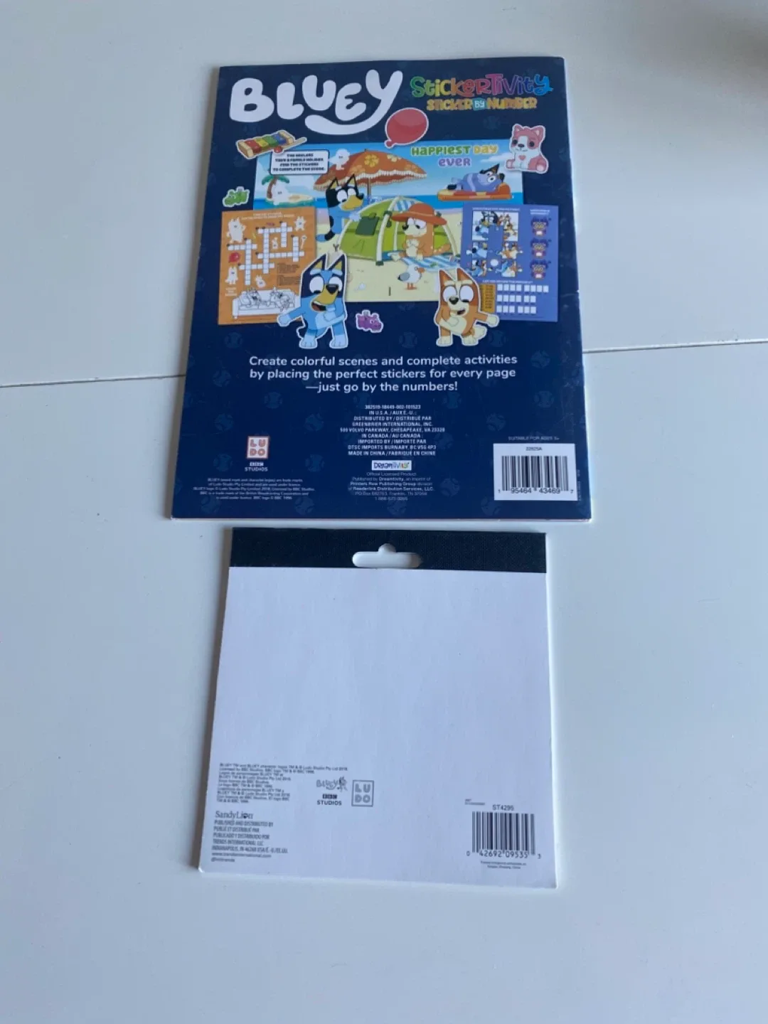 New Unused Bluey Sticker Book & Stickerland Set image indicator(2)