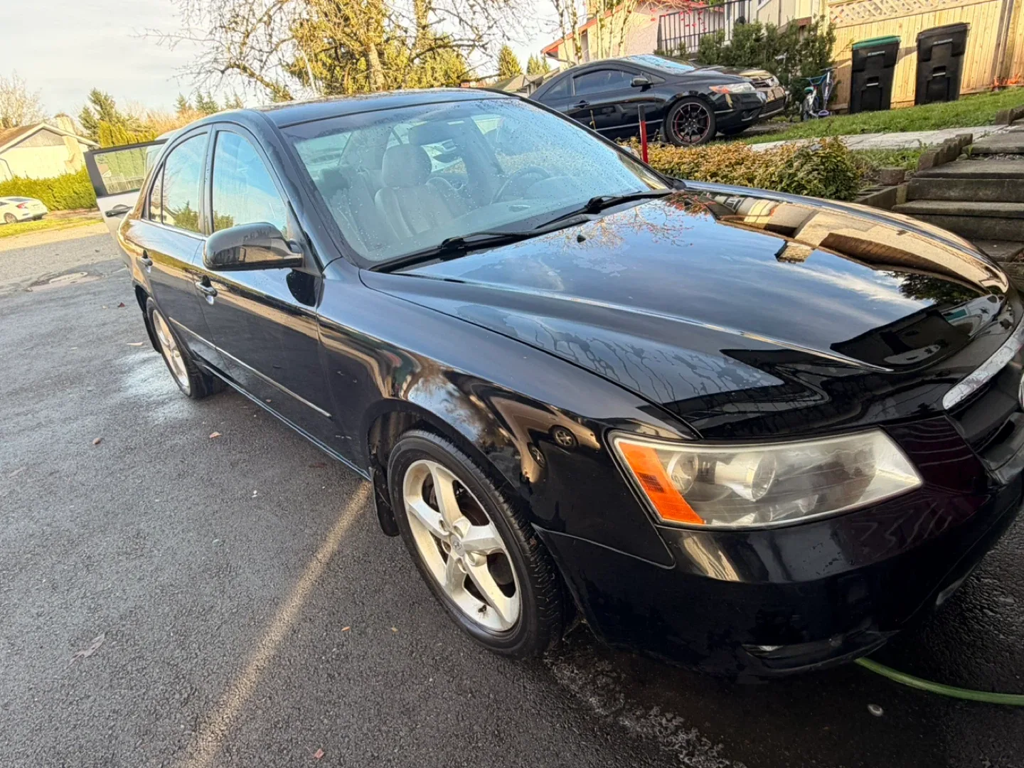 Black Hyundai Sonata Sedan image indicator(3)