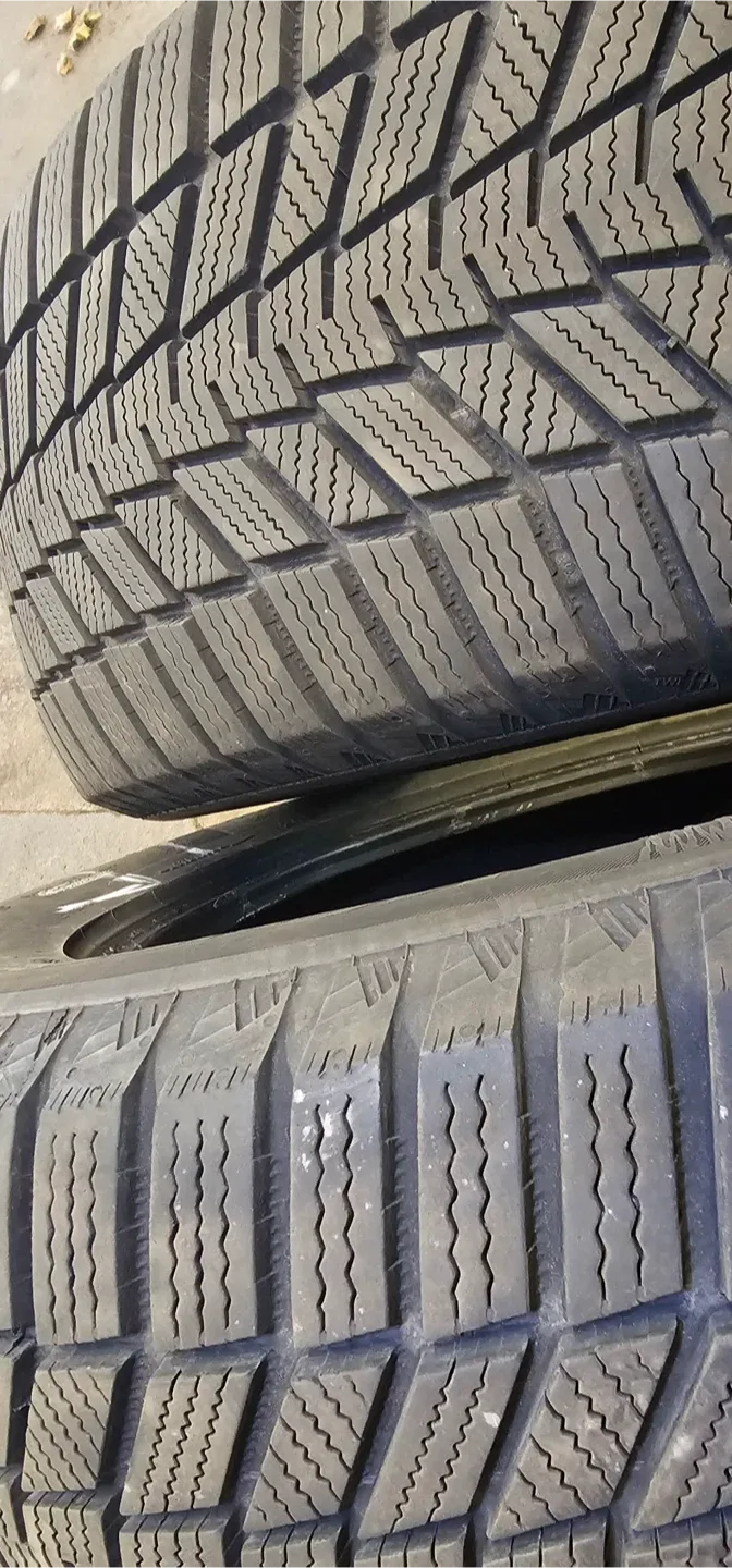 Continental Winter Tires - 245/60R18 image indicator(2)