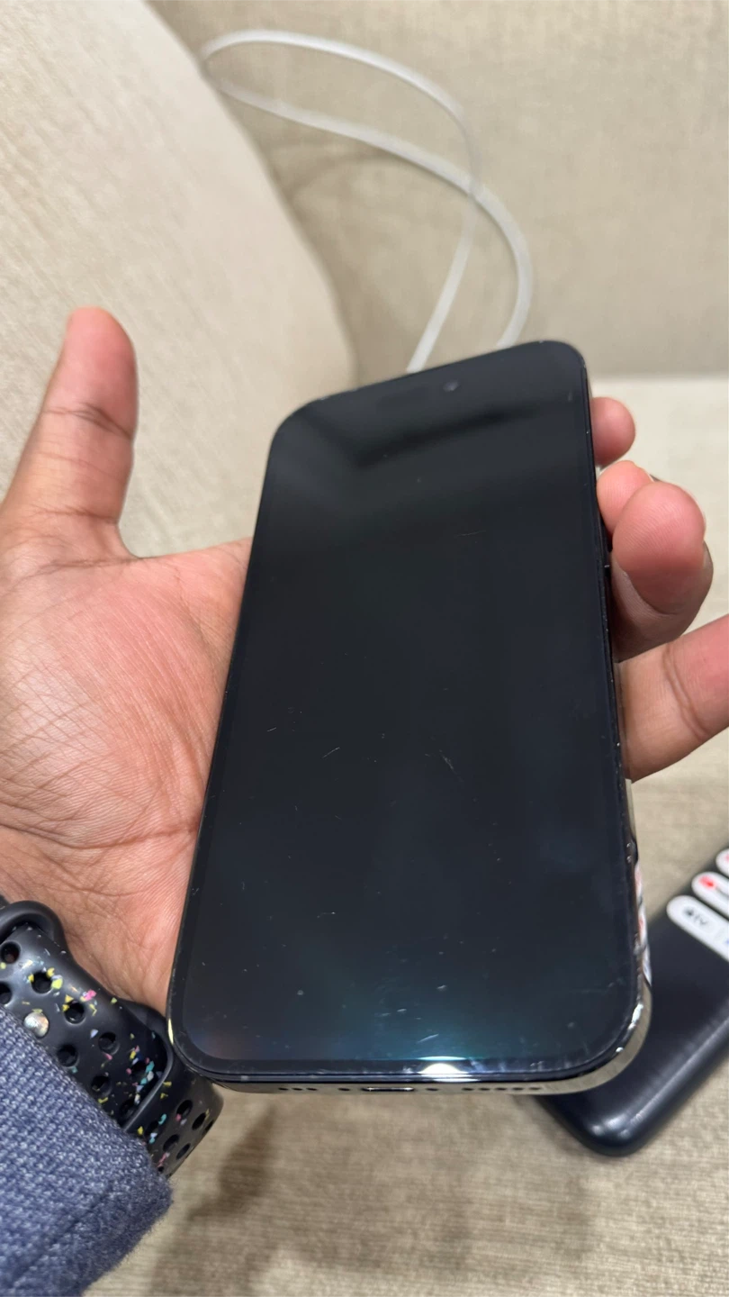 Apple iPhone 14 Pro - photo 2