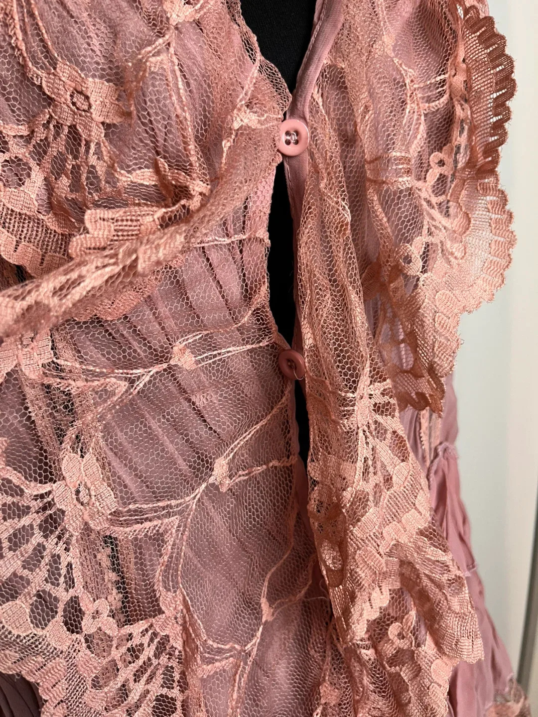 Artico Pink Lace Blouse image indicator(2)