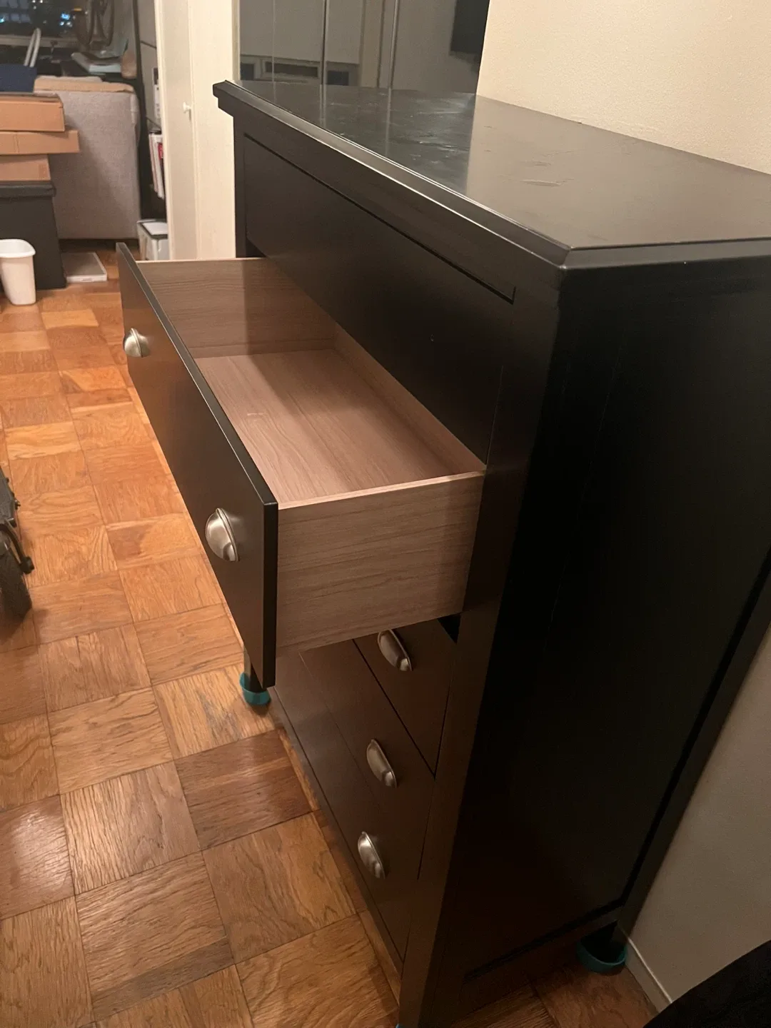 Black 5-Drawer Dresser image indicator(2)