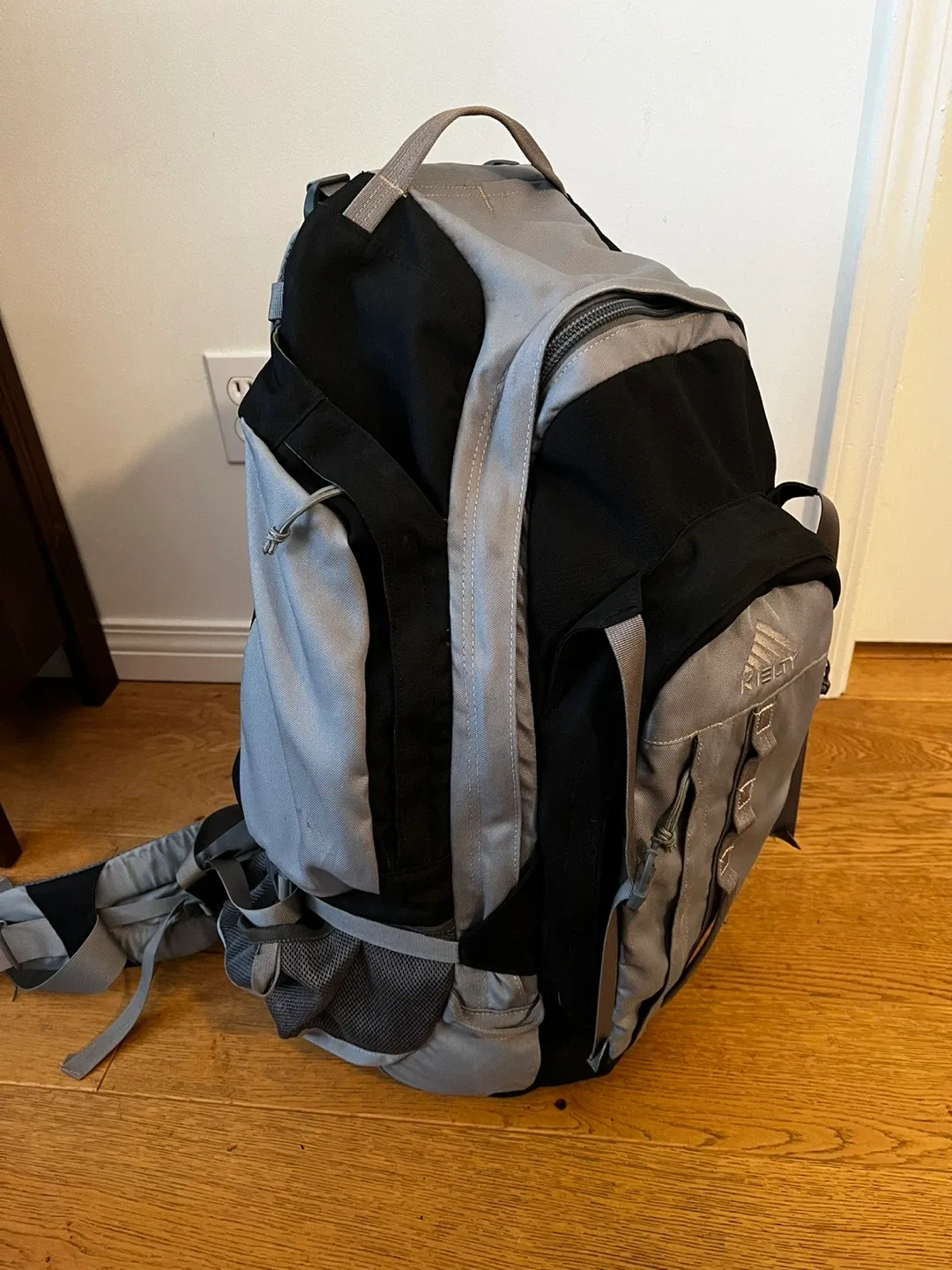 Kelty Redwing 3100 Backpack - Grey/Black image indicator(3)