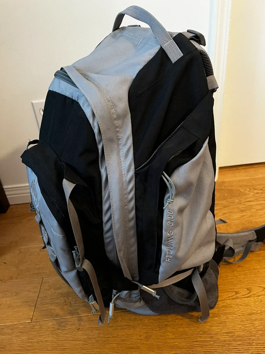 Kelty Redwing 3100 Backpack - Grey/Black image indicator(2)