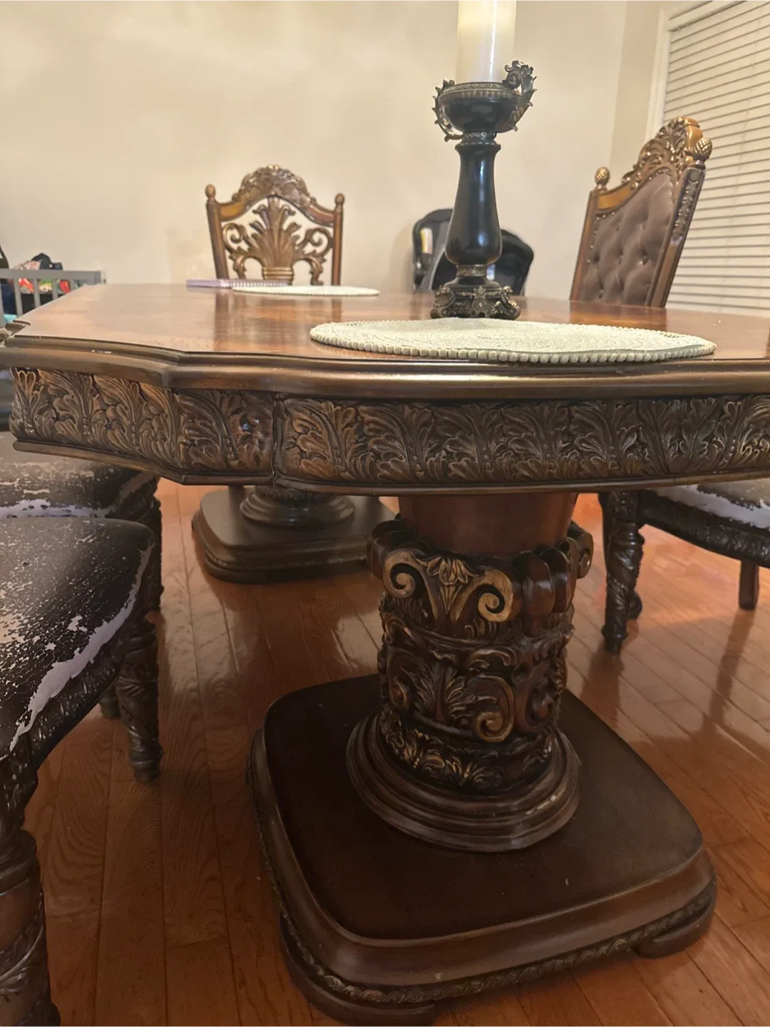 Ornate Dining Table with 6 Chairs image indicator(6)