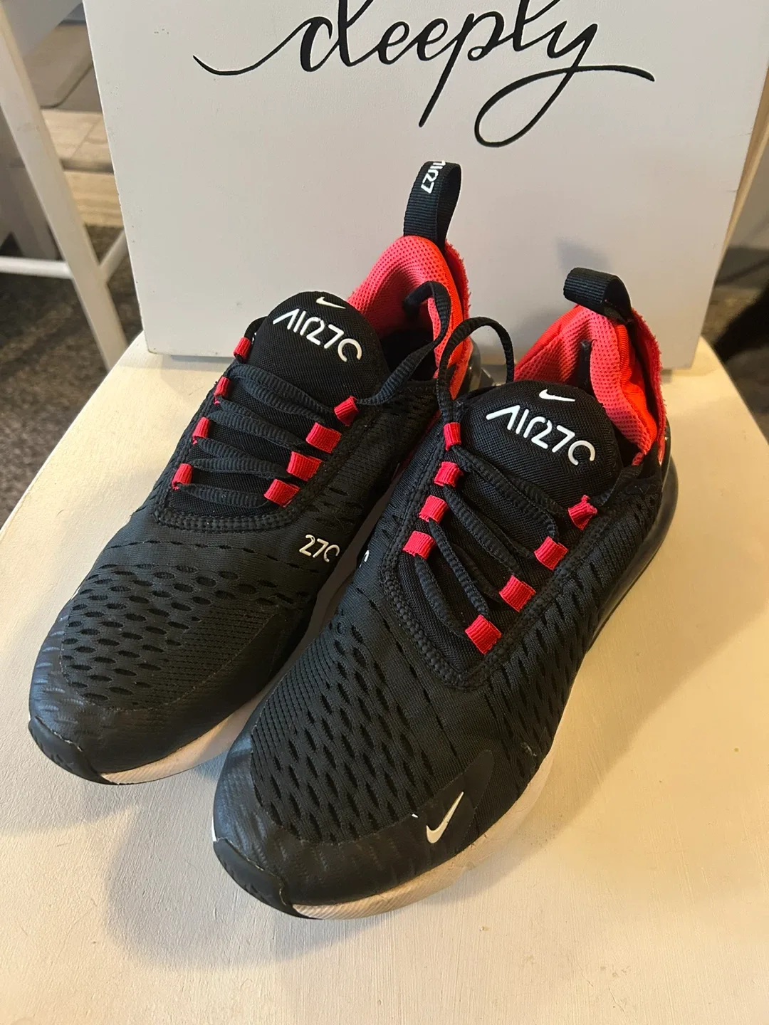 Nike Air Max - Black/Red - US 8.5