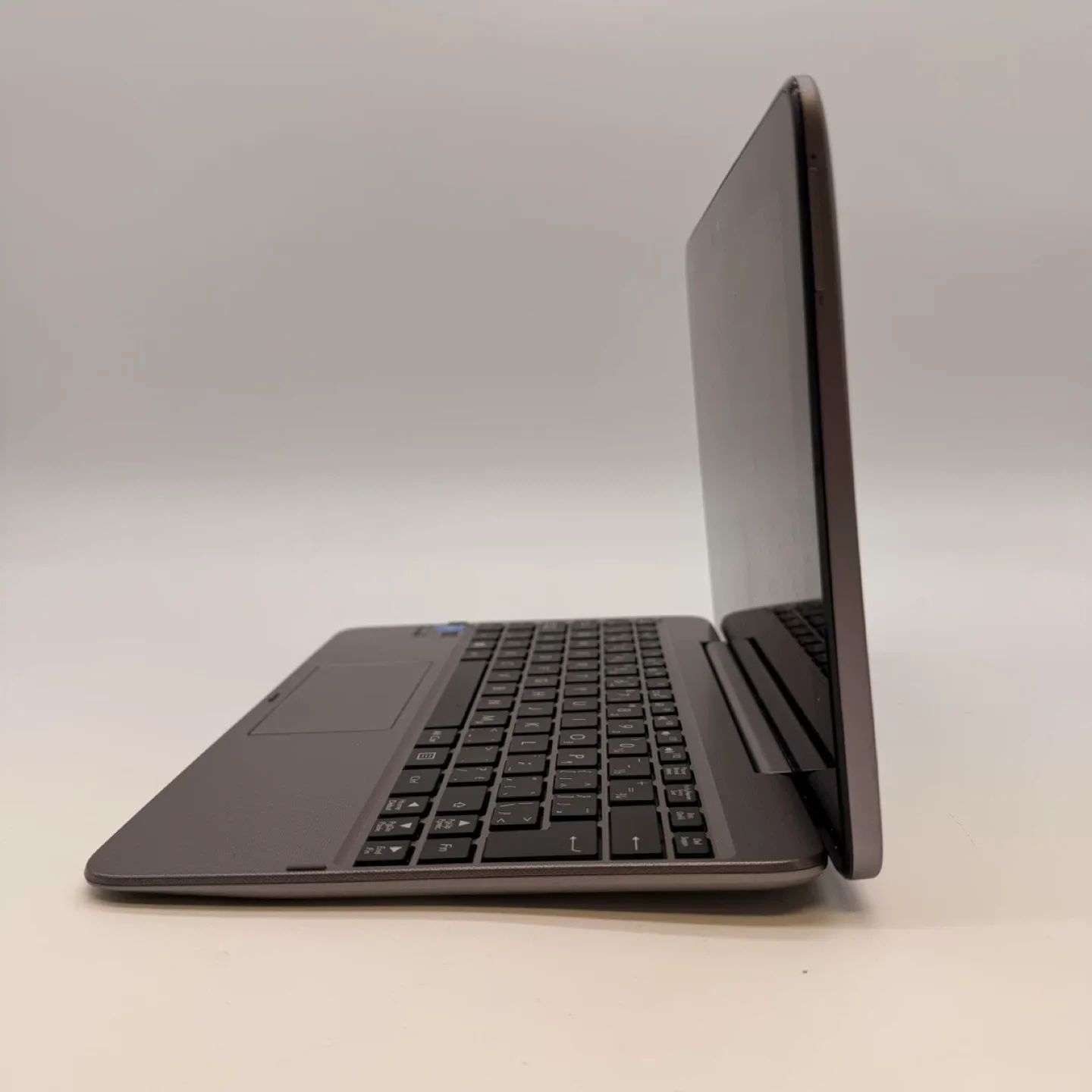 ASUS Transformer T101HA 10.1” 2-in-1 Laptop/Tablet image indicator(3)