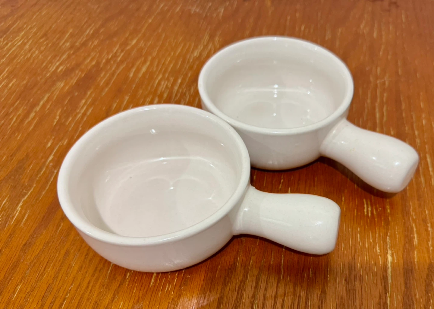 2 Pcs. White Ceramic Soup Bowls with Handles - photo 3