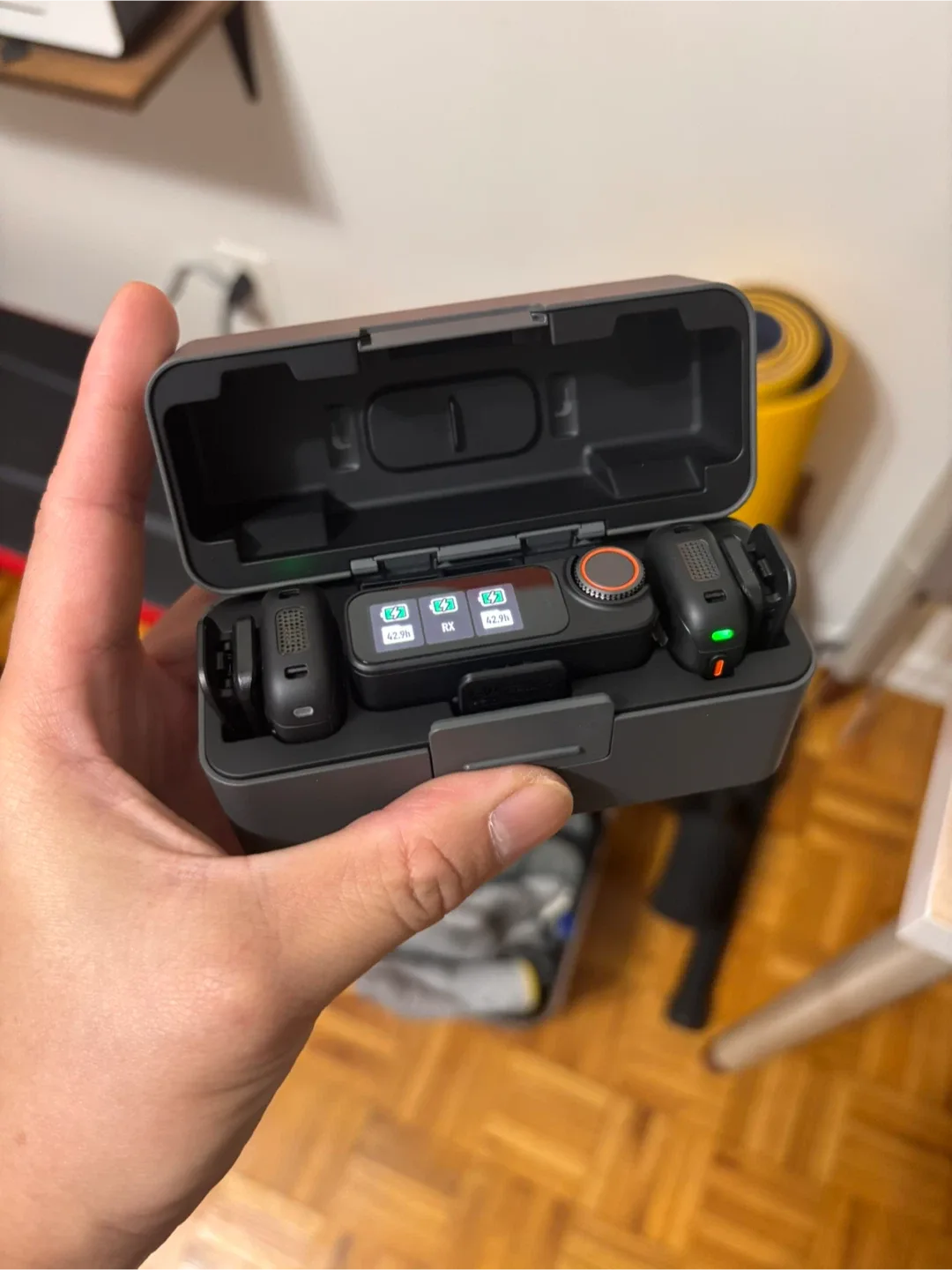 DJI Mic 3 Wireless Microphone System - New image indicator(3)