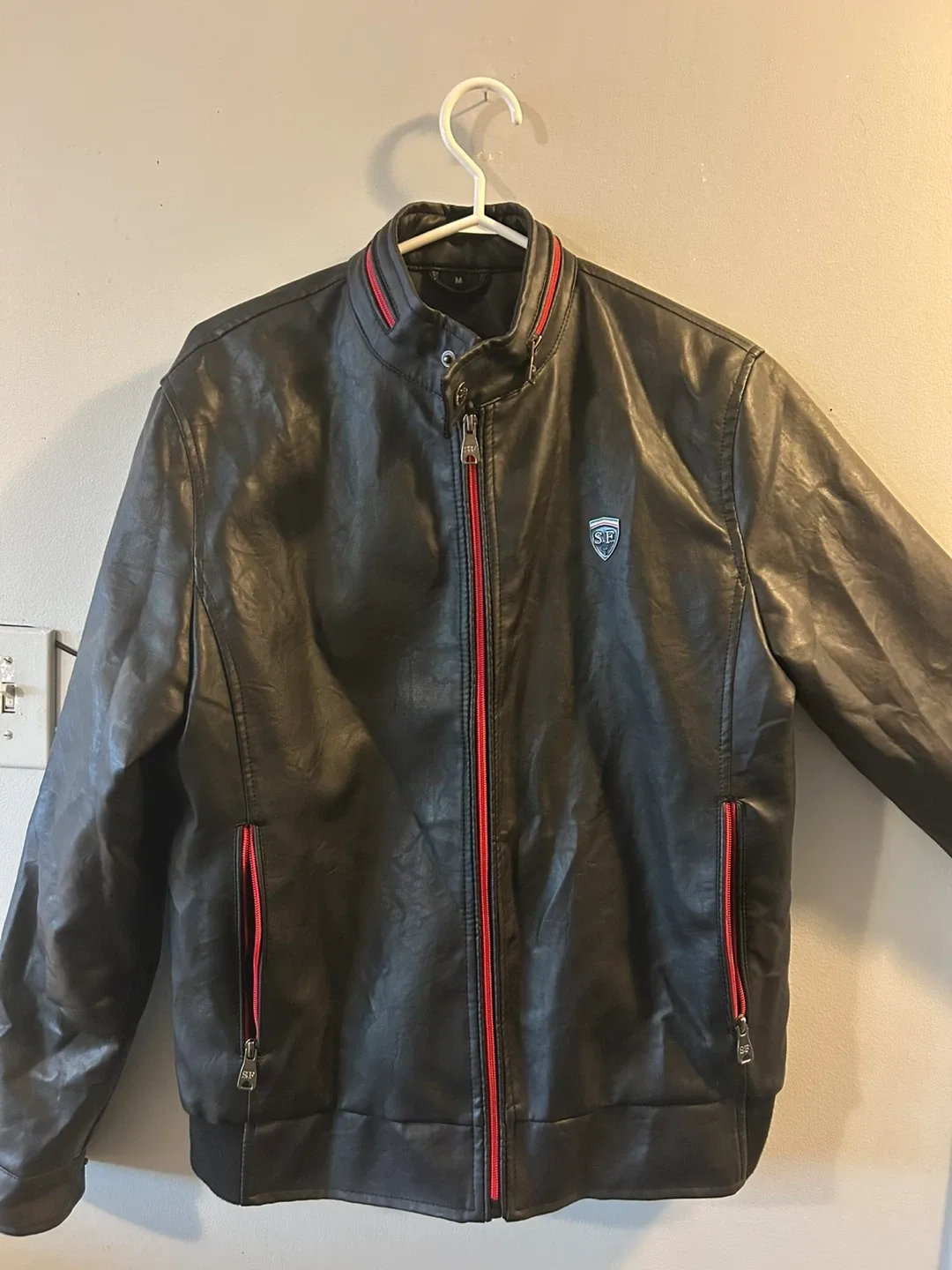 Black faux skin Leather Jacket - Size M image indicator(6)