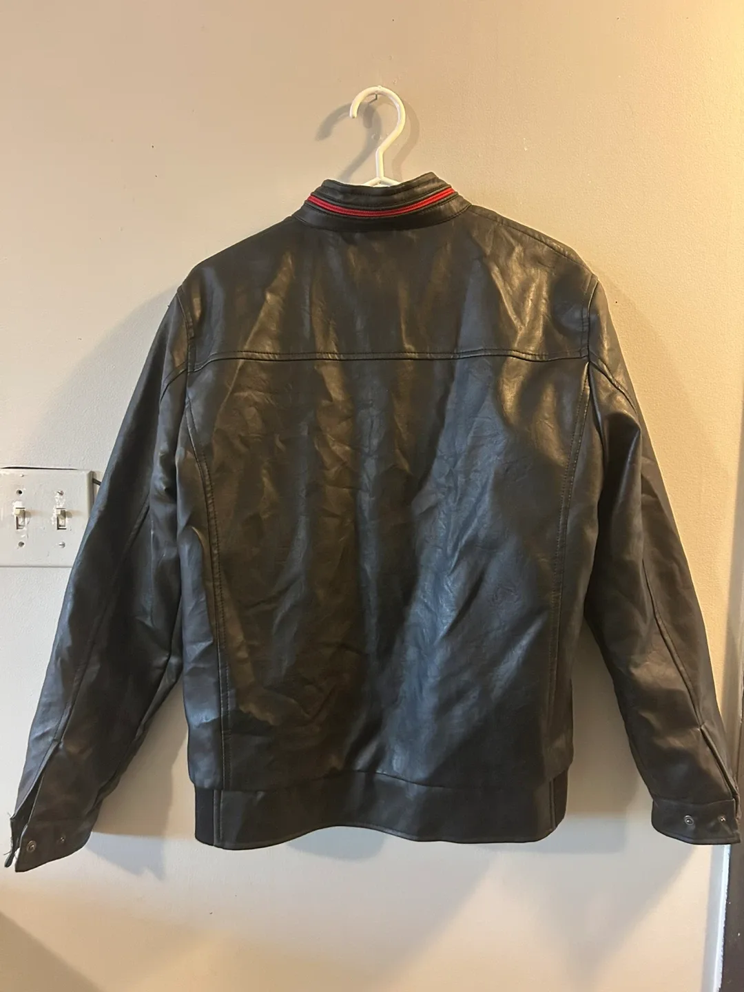 Black faux skin Leather Jacket - Size M image indicator(8)