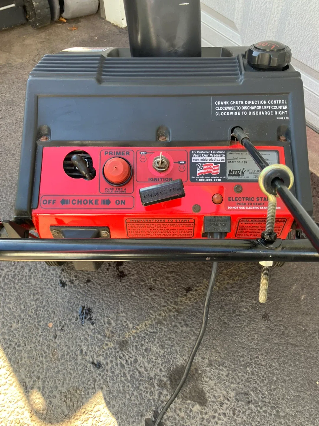 Yard Machines 4.5HP/21" Electric Start Snow Blower image indicator(4)