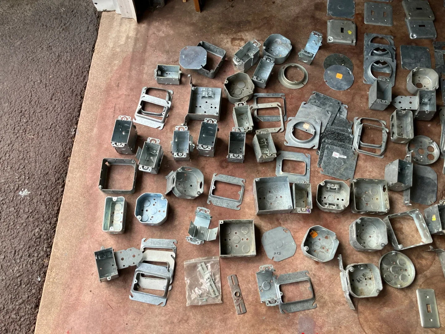 Electrical Boxes & Components Lot image indicator(3)