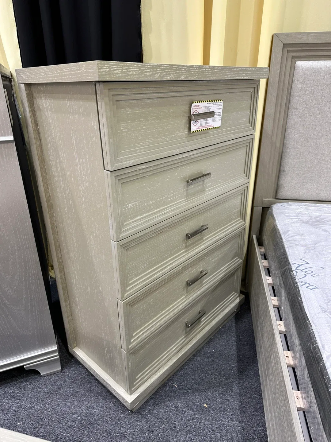 Bedroom Set (Bed, Dresser, Nightstand, Chest) image indicator(5)