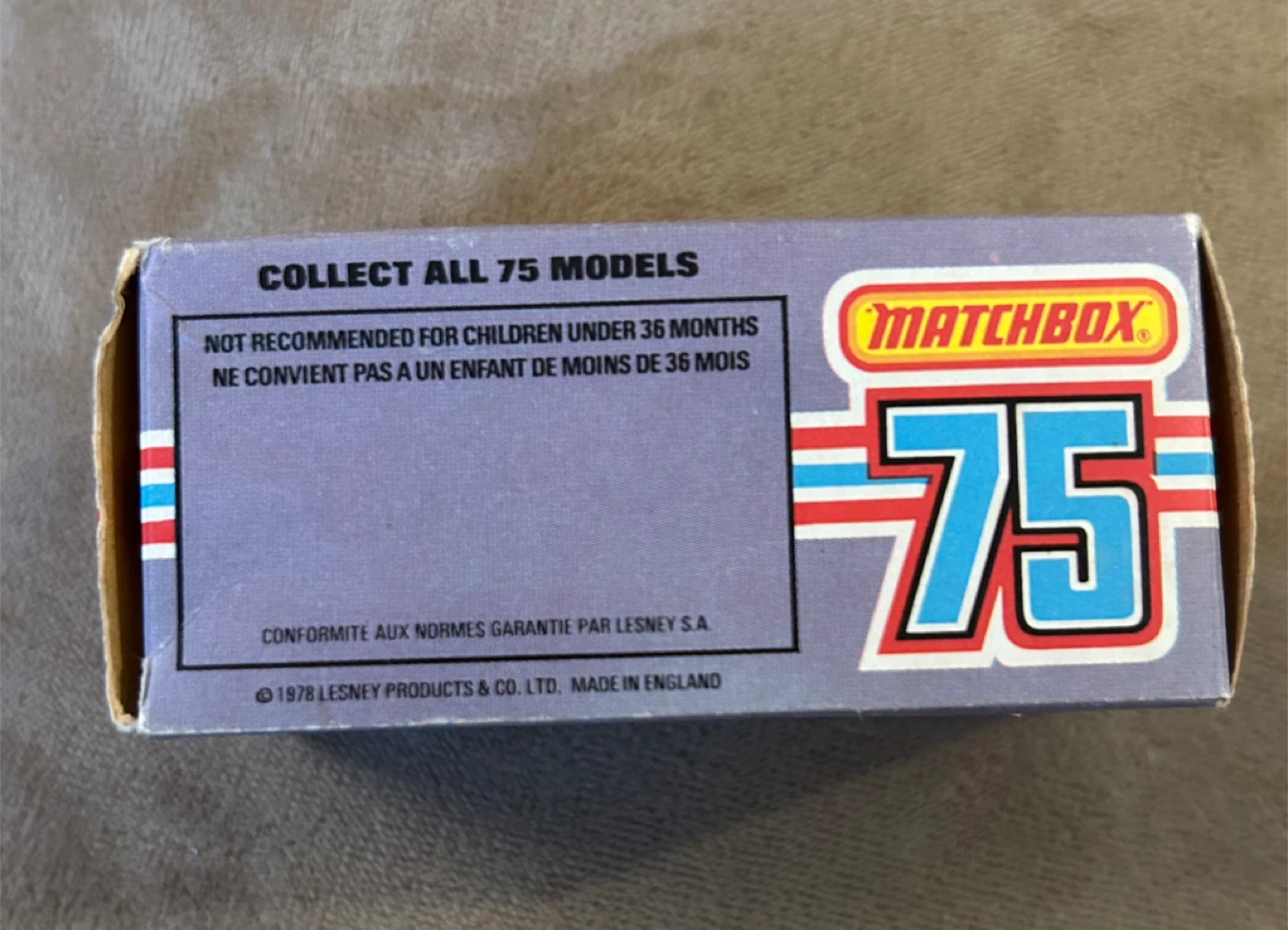 Lesney Matchbox 1973  Truck No Labels Mint Boxed - photo 4