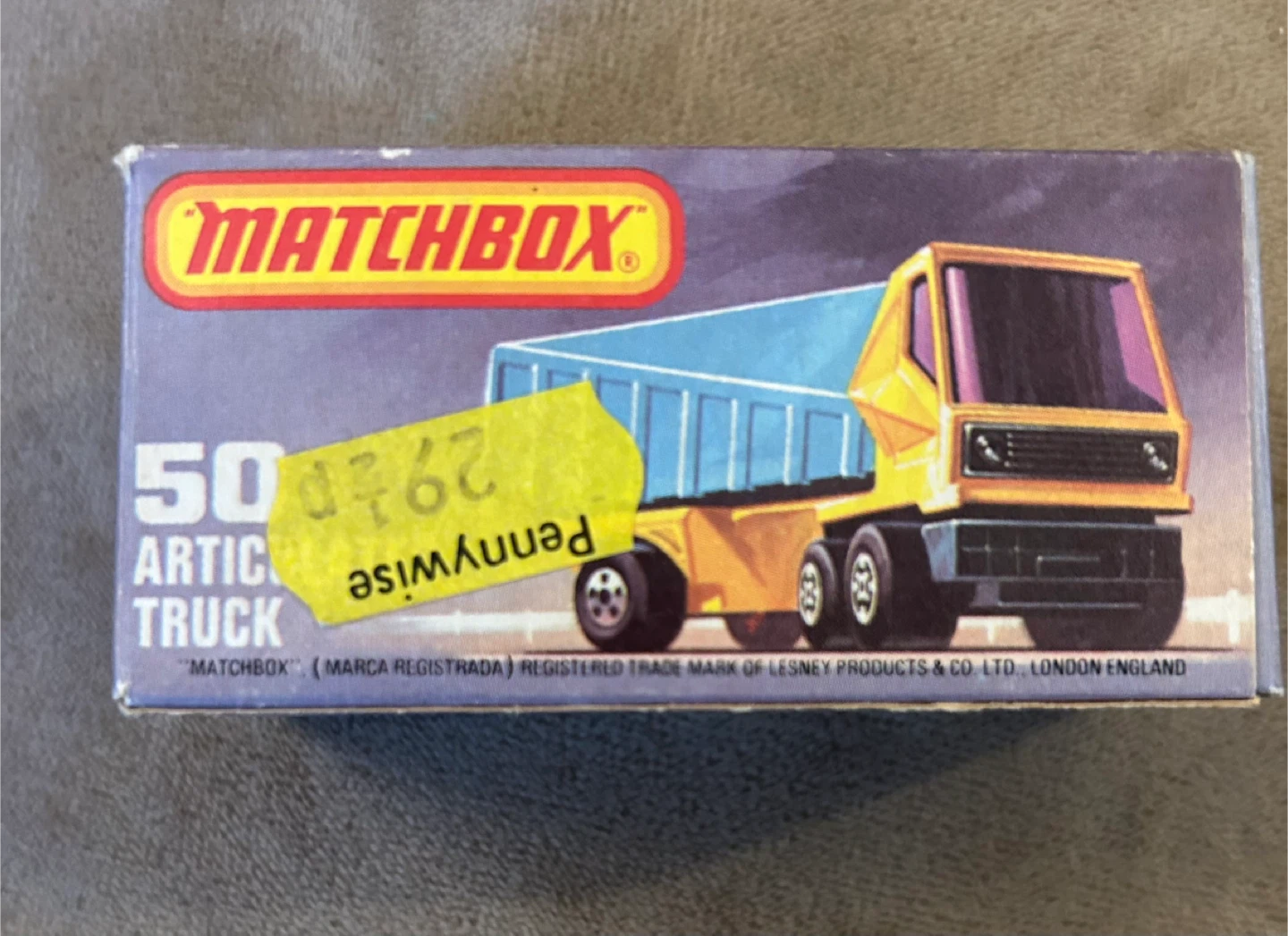 Lesney Matchbox 1973  Truck No Labels Mint Boxed - photo 3