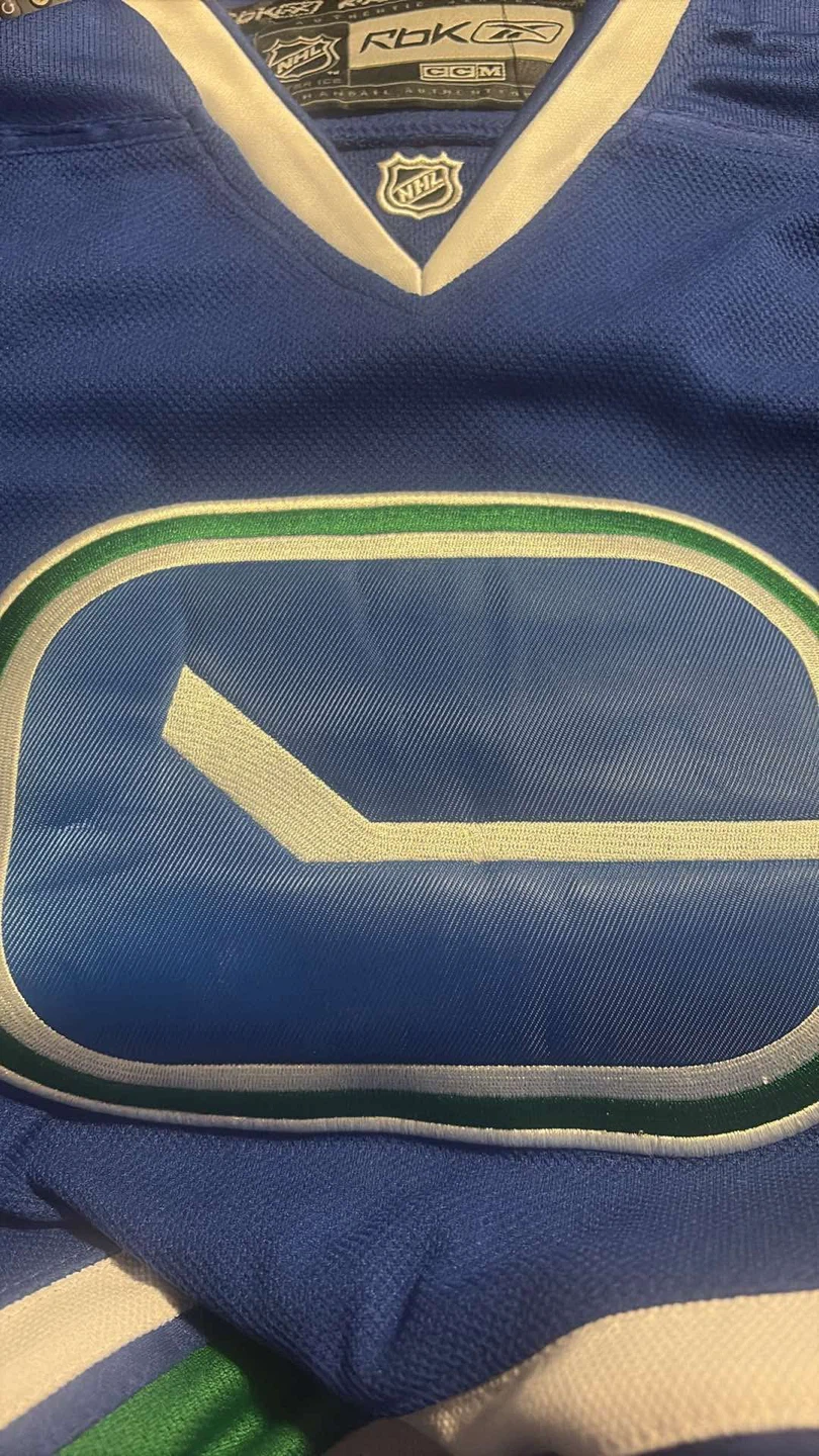 Reebok Canucks Jersey - Size L/XL - photo 5