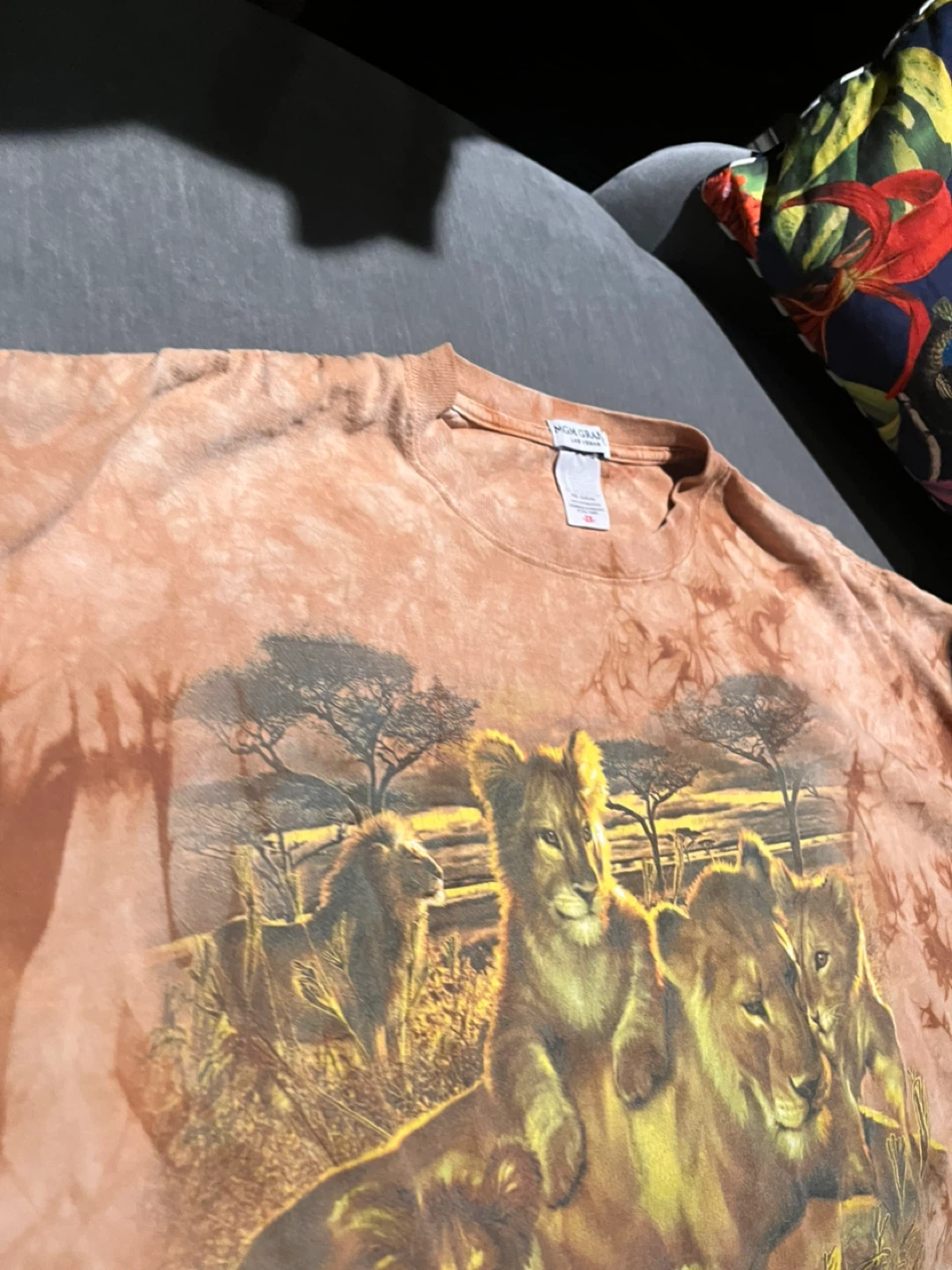 MGM Grand Las Vegas Lion Graphic Tee - 2XL - photo 3