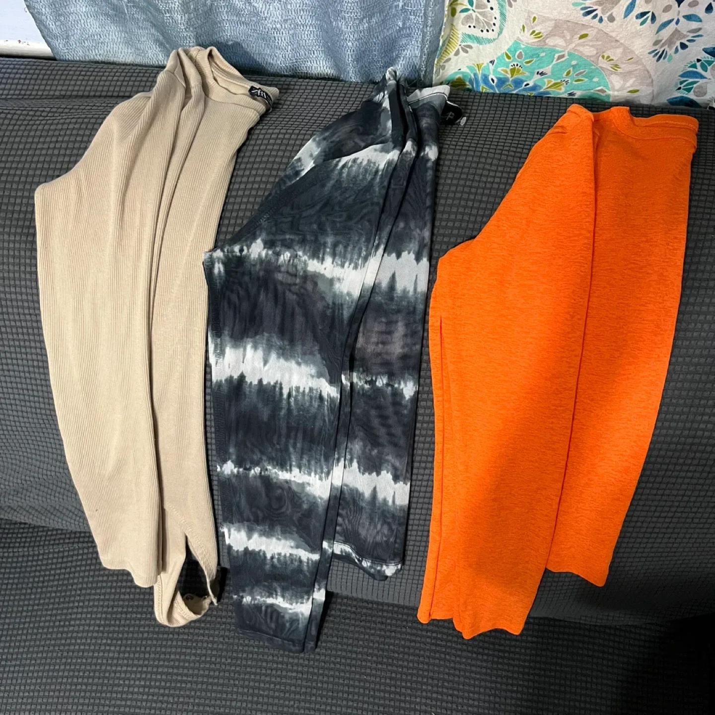 Zara, H&M Long Sleeve Tops image indicator(2)