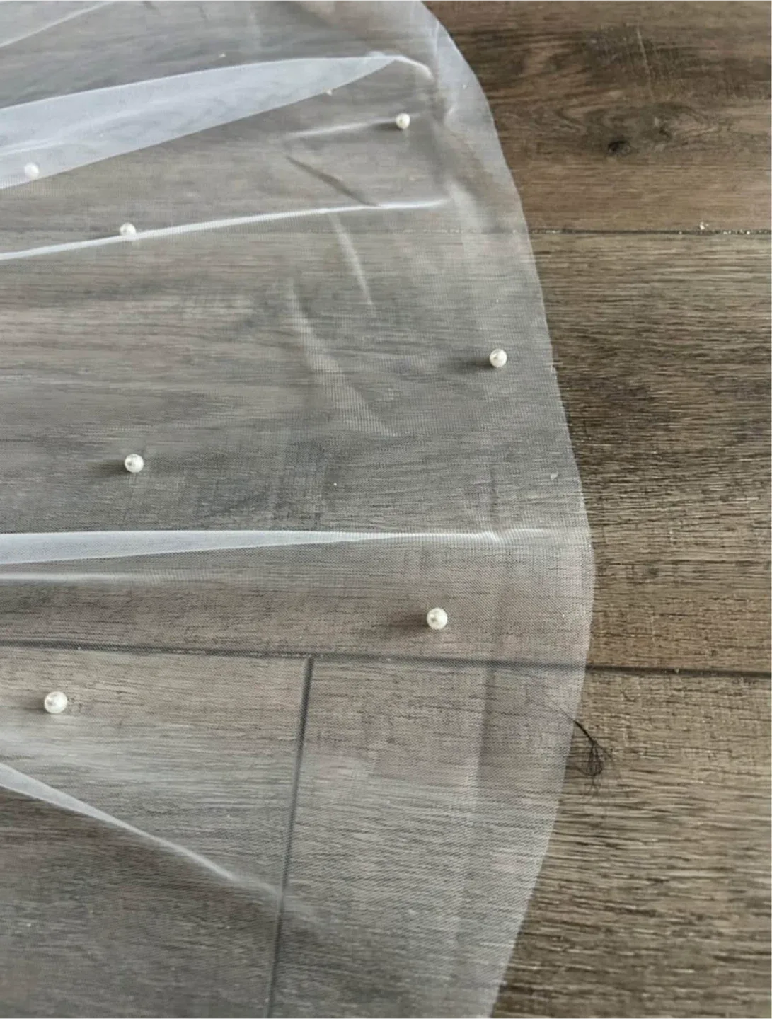 Wedding Veil with Pearls image indicator(3)