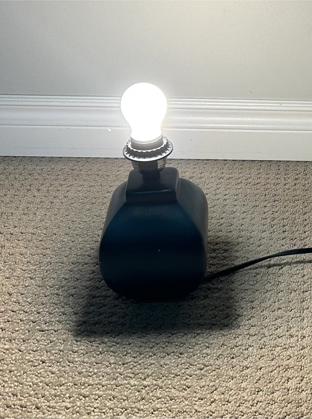 Black Bedside Lamp