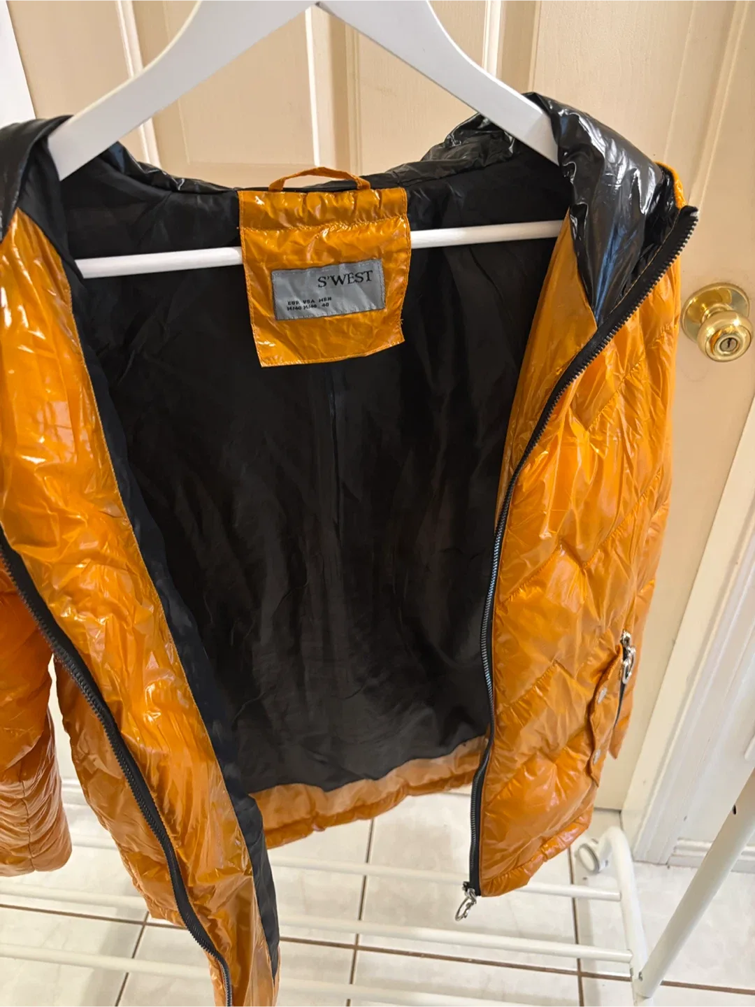 🧡 🖤 Vivid Orange Peel & Black - Size: M image indicator(6)