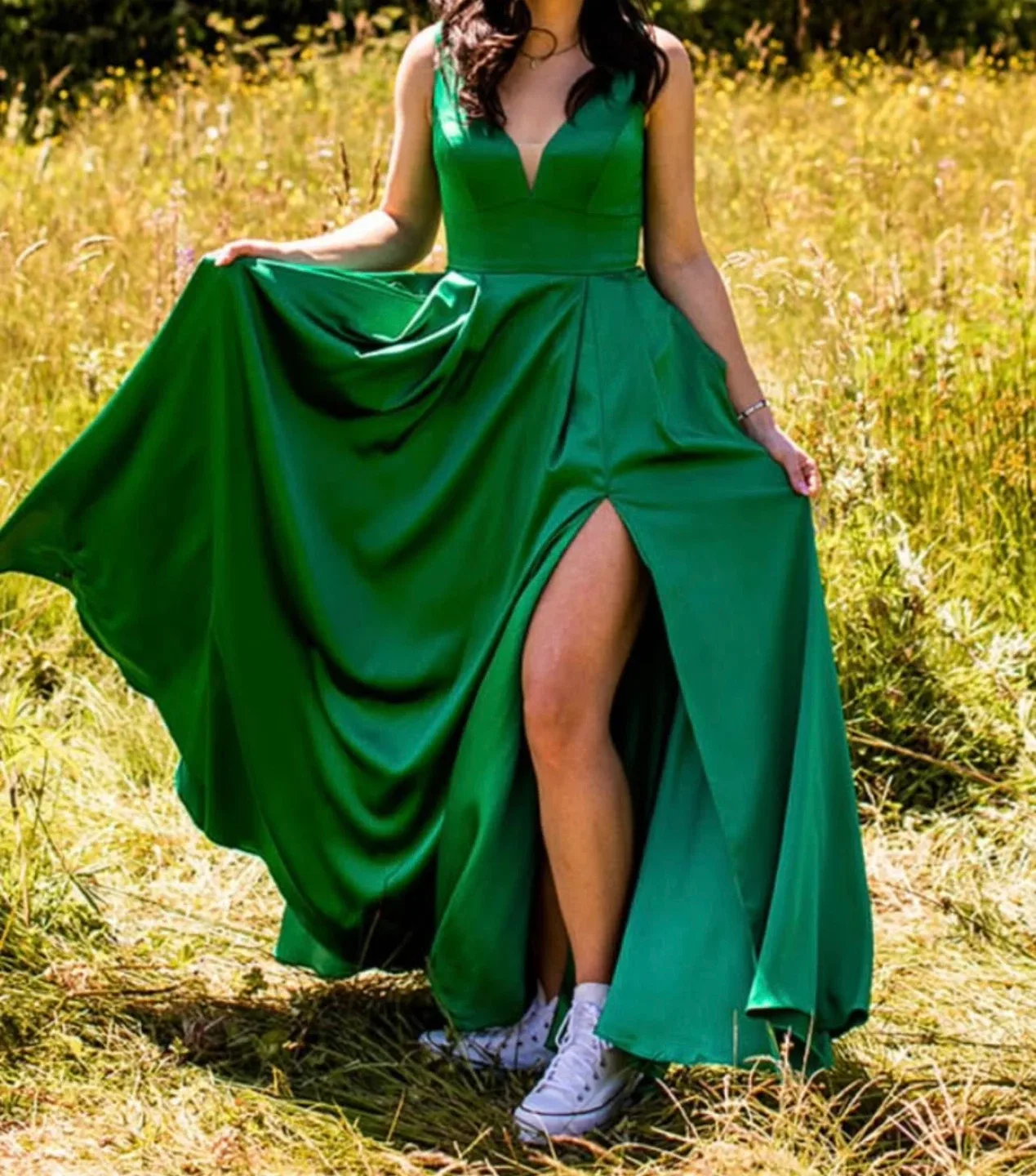 Grad dress image indicator(2)