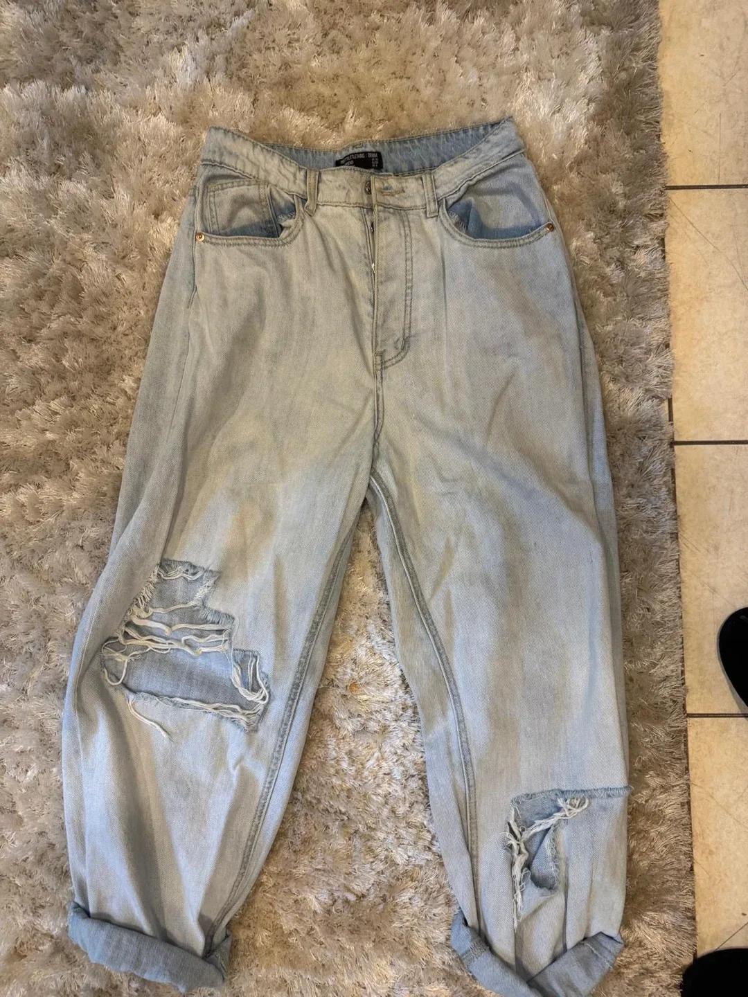 PrettyLittleThing Denim Boyfriend Jeans - Size US 6 image indicator(2)