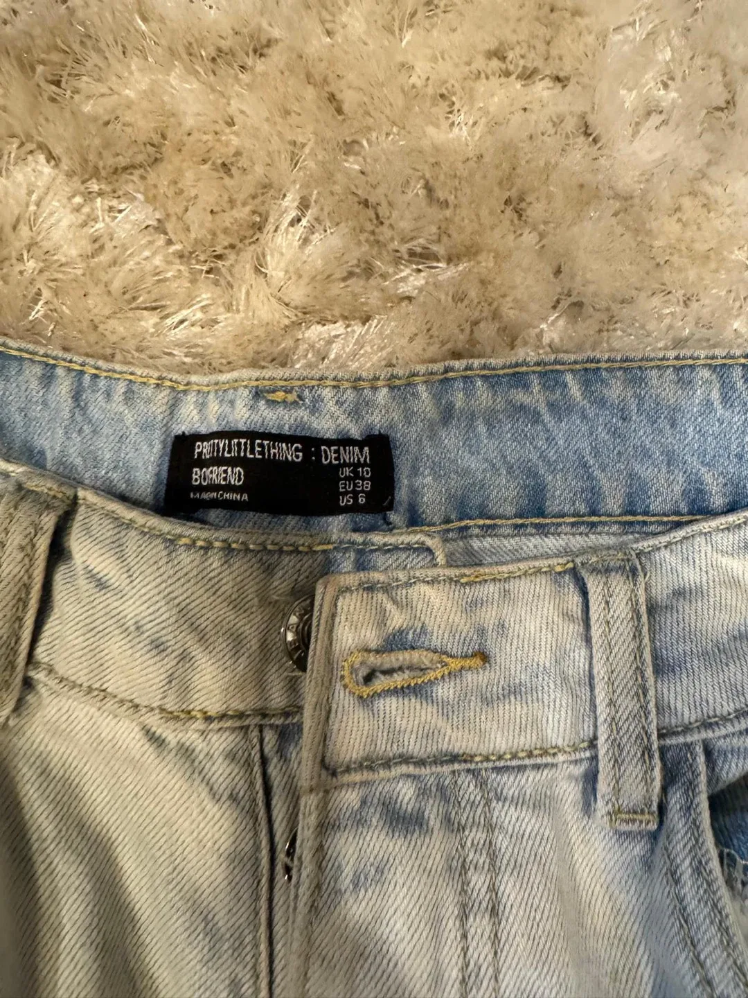 PrettyLittleThing Denim Boyfriend Jeans - Size US 6