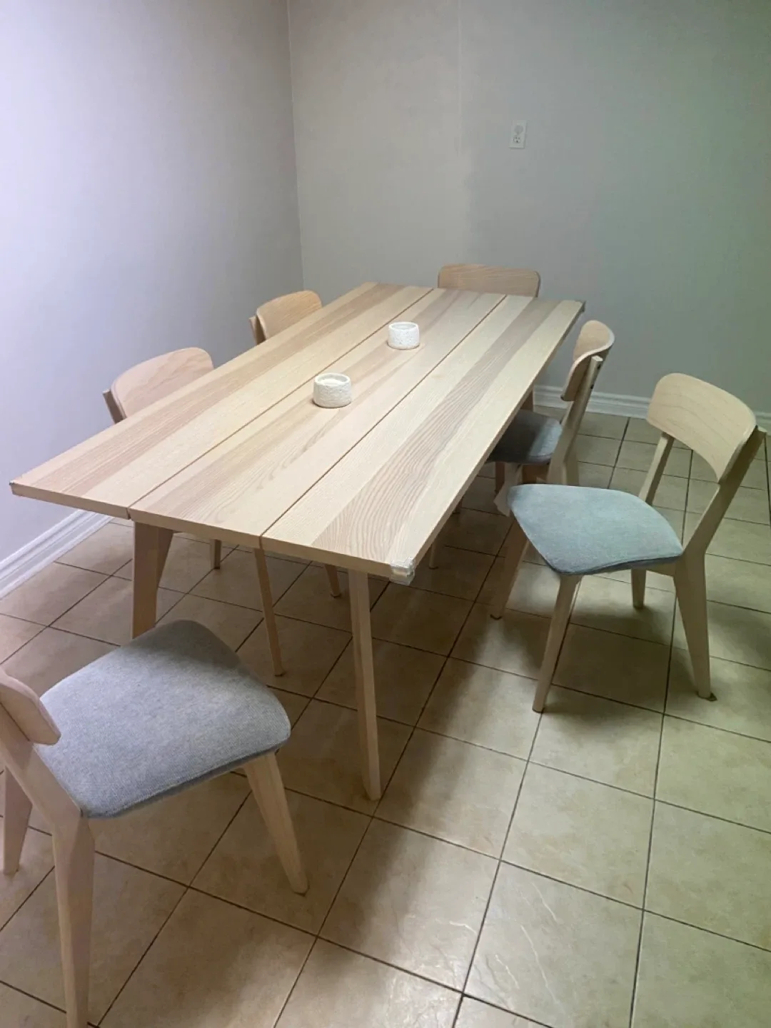 Dining Table and Chairs Set image indicator(2)